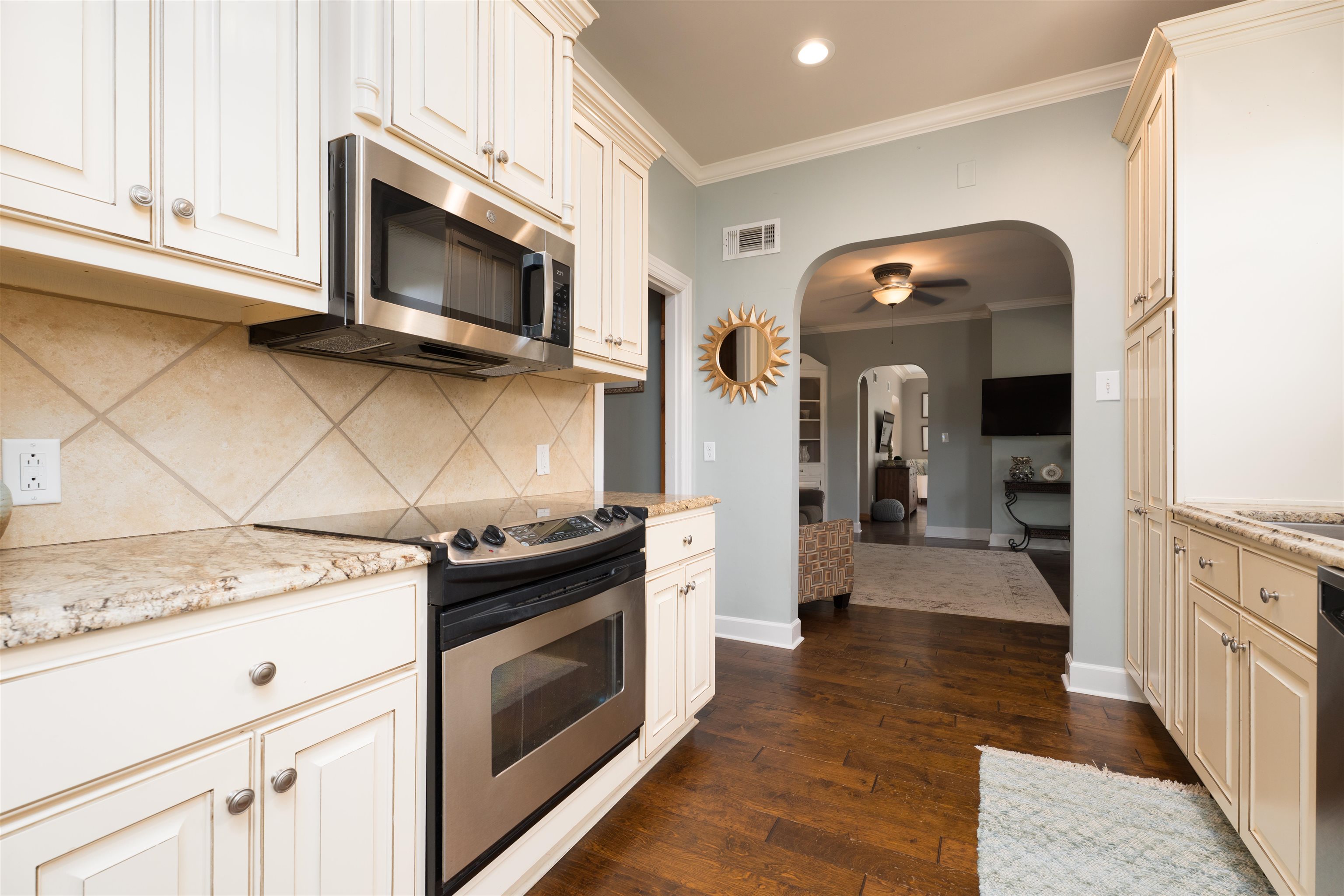 2033 Littlewood Drive, Owensboro, Kentucky 42301-4622, 4 Bedrooms Bedrooms, ,4 BathroomsBathrooms,Single Family Residence,For Sale,Littlewood Drive,94566