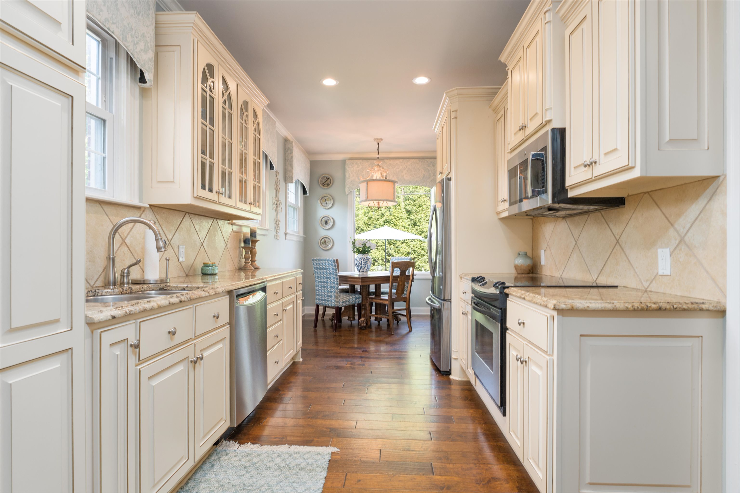 2033 Littlewood Drive, Owensboro, Kentucky 42301-4622, 4 Bedrooms Bedrooms, ,4 BathroomsBathrooms,Single Family Residence,For Sale,Littlewood Drive,94566