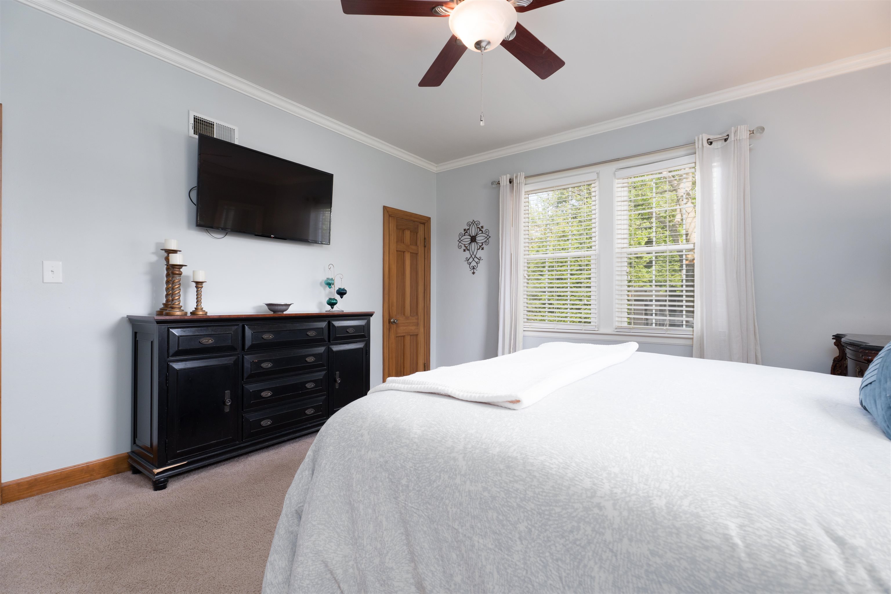 2033 Littlewood Drive, Owensboro, Kentucky 42301-4622, 4 Bedrooms Bedrooms, ,4 BathroomsBathrooms,Single Family Residence,For Sale,Littlewood Drive,94566