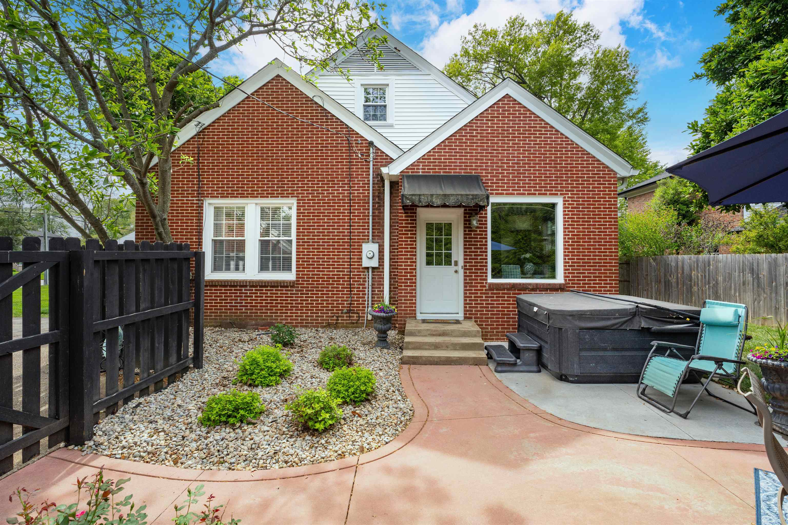 2033 Littlewood Drive, Owensboro, Kentucky 42301-4622, 4 Bedrooms Bedrooms, ,4 BathroomsBathrooms,Single Family Residence,For Sale,Littlewood Drive,94566
