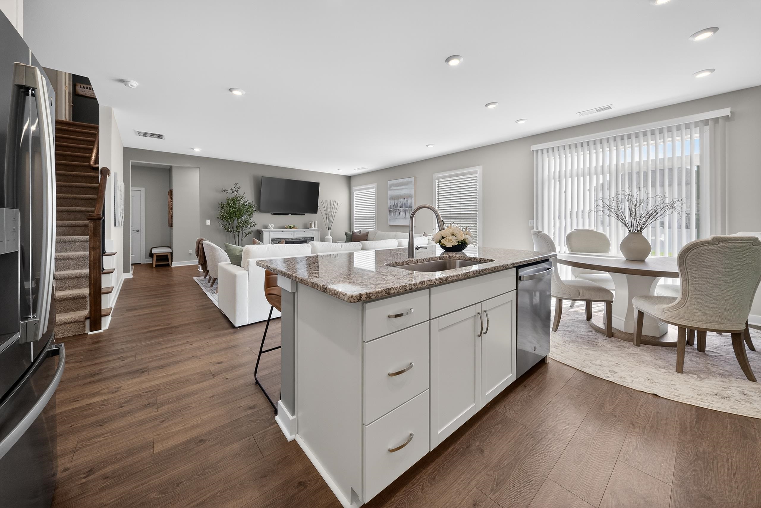 6449 Jessica Ln, Owensboro, Kentucky 42303, 4 Bedrooms Bedrooms, ,2 BathroomsBathrooms,Single Family Residence,For Sale,Jessica Ln,94574