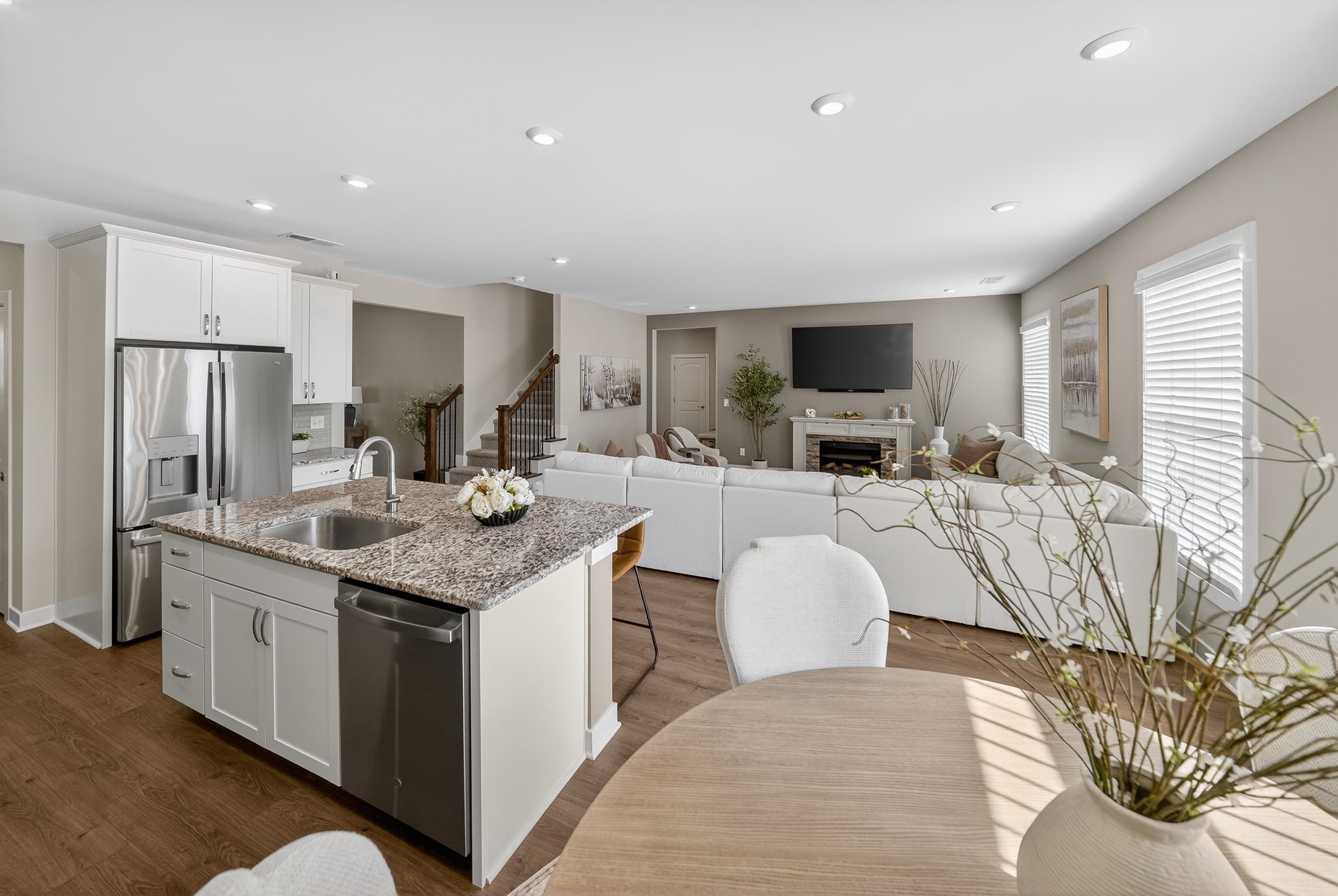 6449 Jessica Ln, Owensboro, Kentucky 42303, 4 Bedrooms Bedrooms, ,2 BathroomsBathrooms,Single Family Residence,For Sale,Jessica Ln,94574