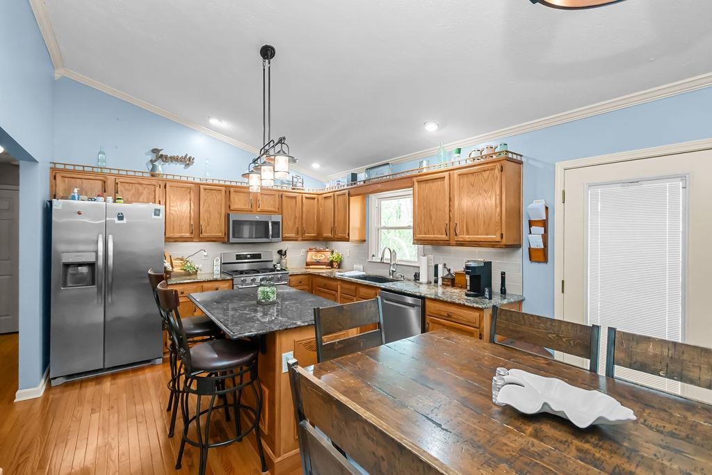 1555 Graves Ln., Maceo, Kentucky 42355, 3 Bedrooms Bedrooms, ,2 BathroomsBathrooms,Single Family Residence,For Sale,Graves Ln.,94575