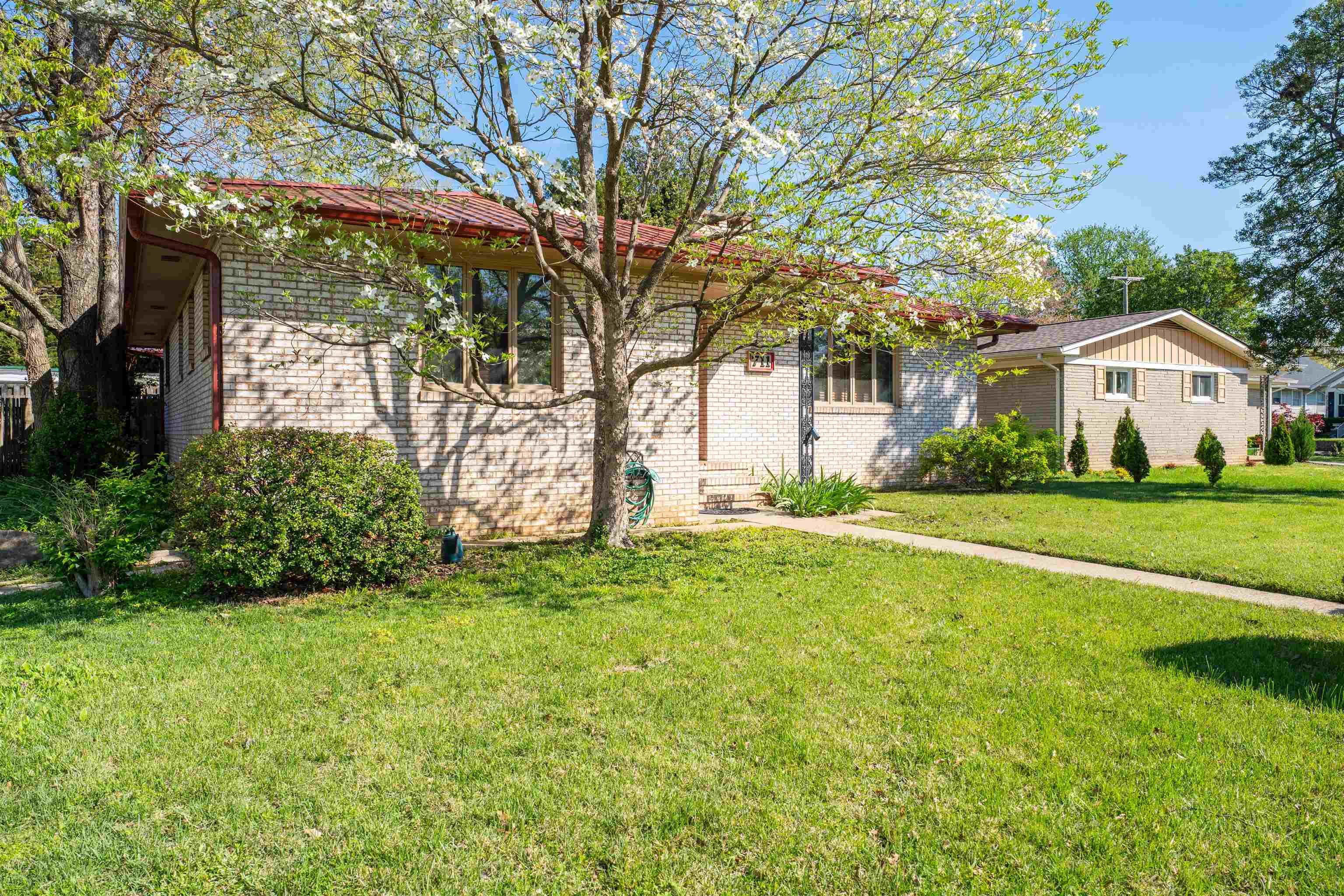 711 711 Walnut Park Drive, Owensboro, Kentucky 42301, 2 Bedrooms Bedrooms, ,2 BathroomsBathrooms,Single Family Residence,For Sale,711 Walnut Park Drive,94578