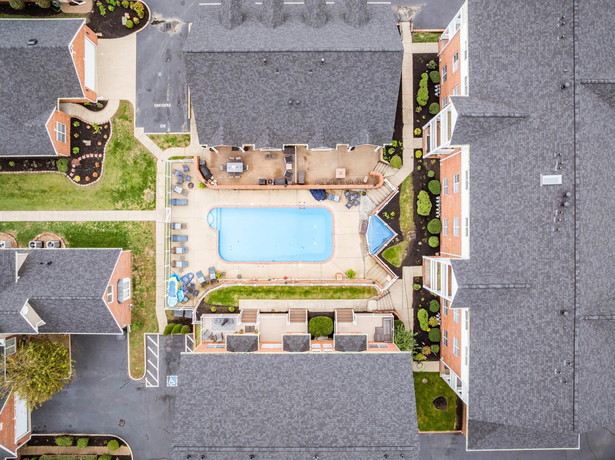 977 1st Street, Owensboro, Kentucky 42301, 2 Bedrooms Bedrooms, ,2 BathroomsBathrooms,Single Family Residence,For Sale,1st Street,94579