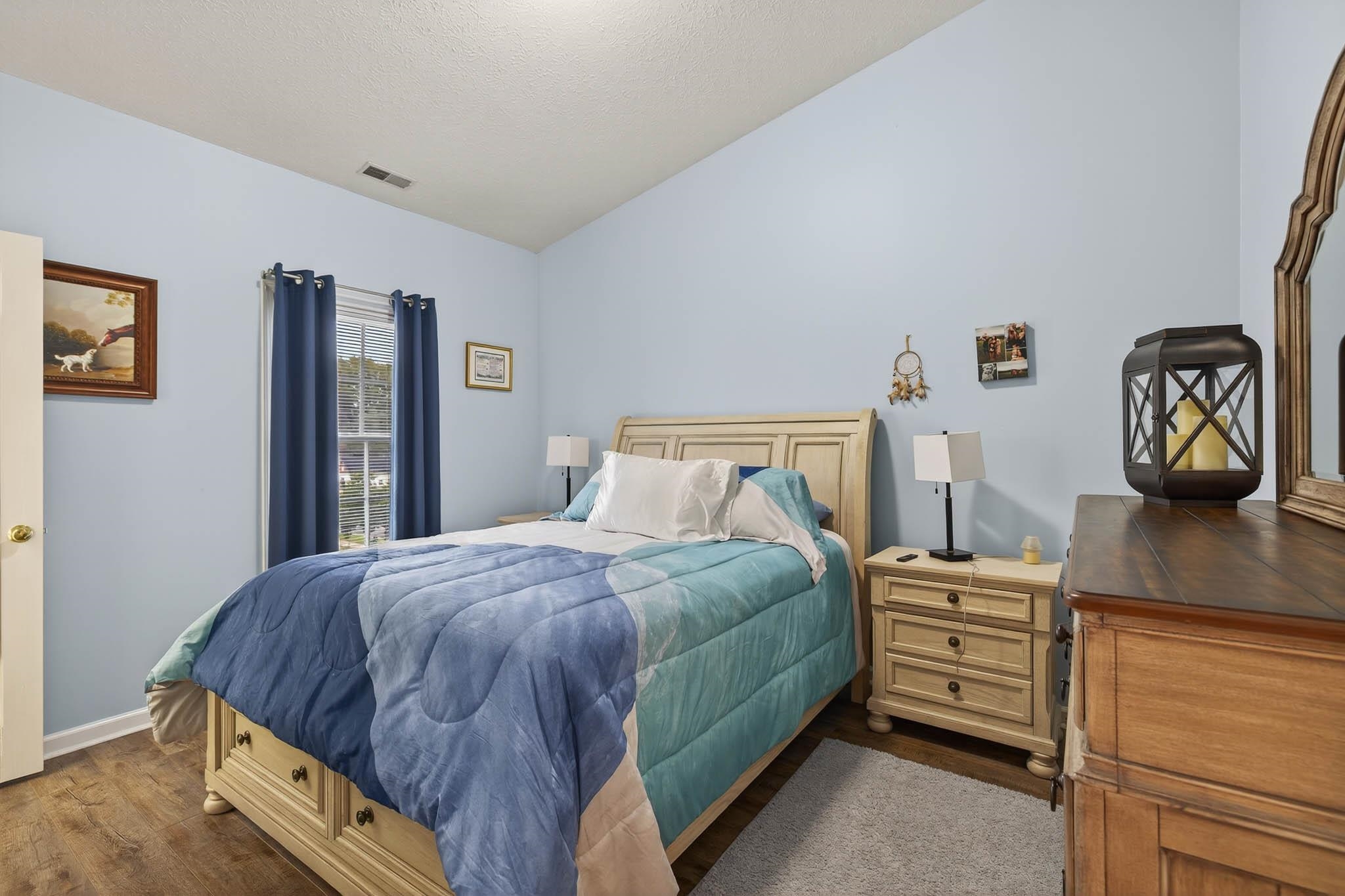 977 1st Street, Owensboro, Kentucky 42301, 2 Bedrooms Bedrooms, ,2 BathroomsBathrooms,Single Family Residence,For Sale,1st Street,94579