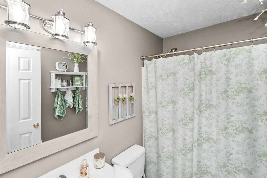 4032 Reliant Circle, Owensboro, Kentucky 42301, 3 Bedrooms Bedrooms, ,2 BathroomsBathrooms,Single Family Residence,For Sale,Reliant Circle,94582