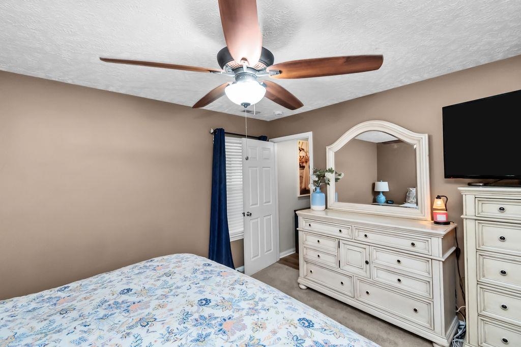 4032 Reliant Circle, Owensboro, Kentucky 42301, 3 Bedrooms Bedrooms, ,2 BathroomsBathrooms,Single Family Residence,For Sale,Reliant Circle,94582