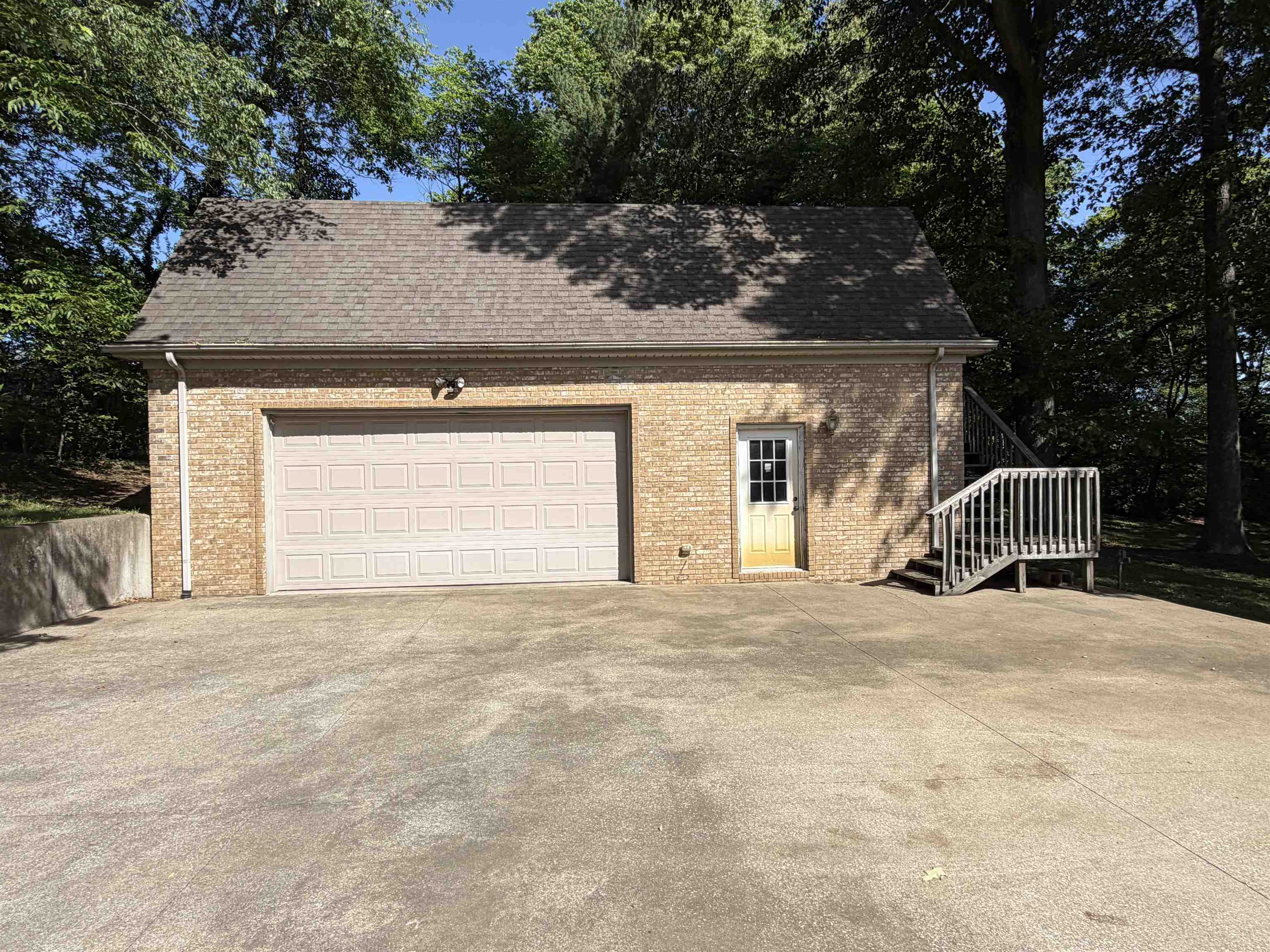 1835 Hacienda Lane, Owensboro, Kentucky 42303, 4 Bedrooms Bedrooms, ,3 BathroomsBathrooms,Single Family Residence,For Sale,Hacienda Lane,94587