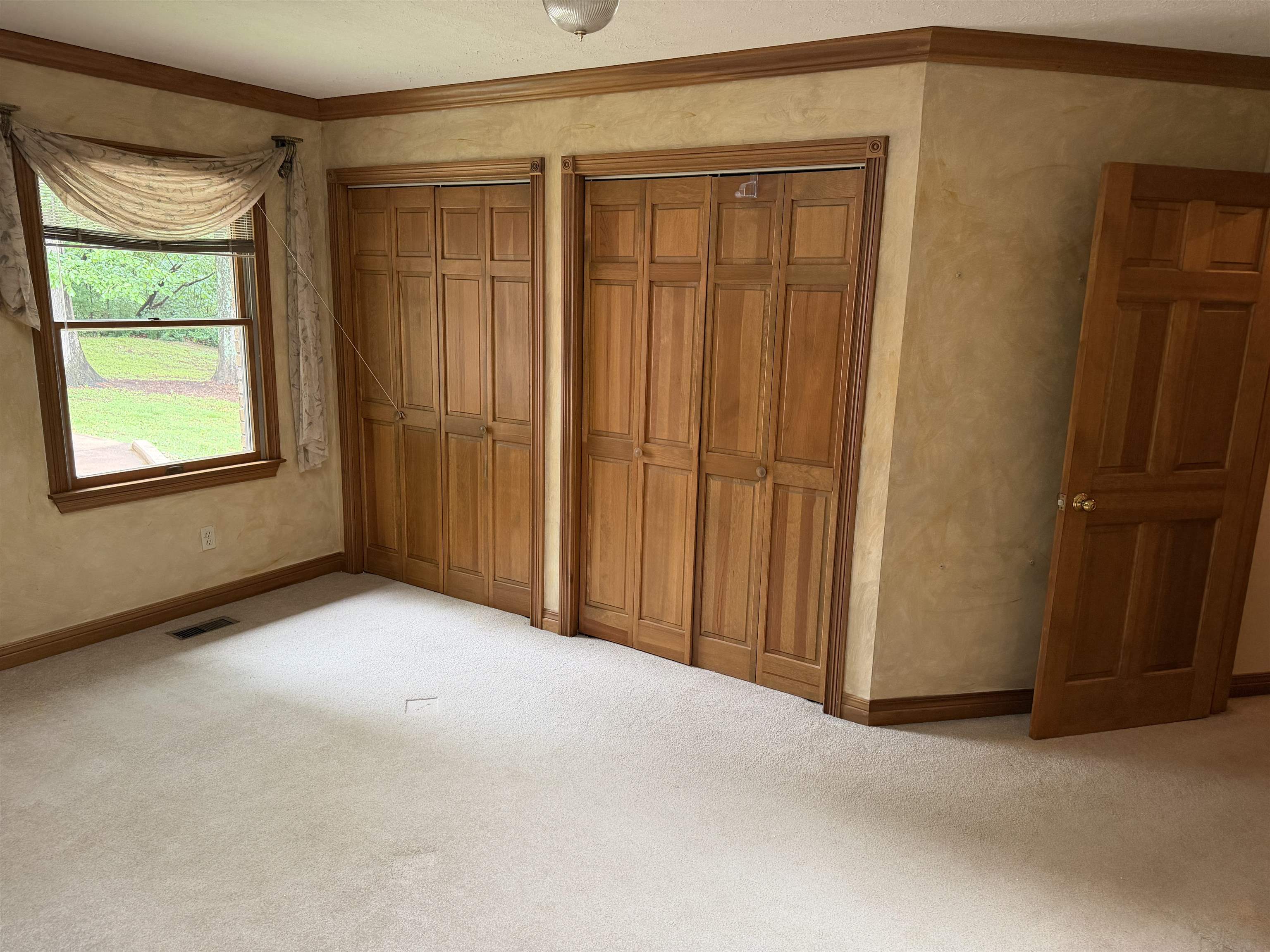 1835 Hacienda Lane, Owensboro, Kentucky 42303, 4 Bedrooms Bedrooms, ,3 BathroomsBathrooms,Single Family Residence,For Sale,Hacienda Lane,94587