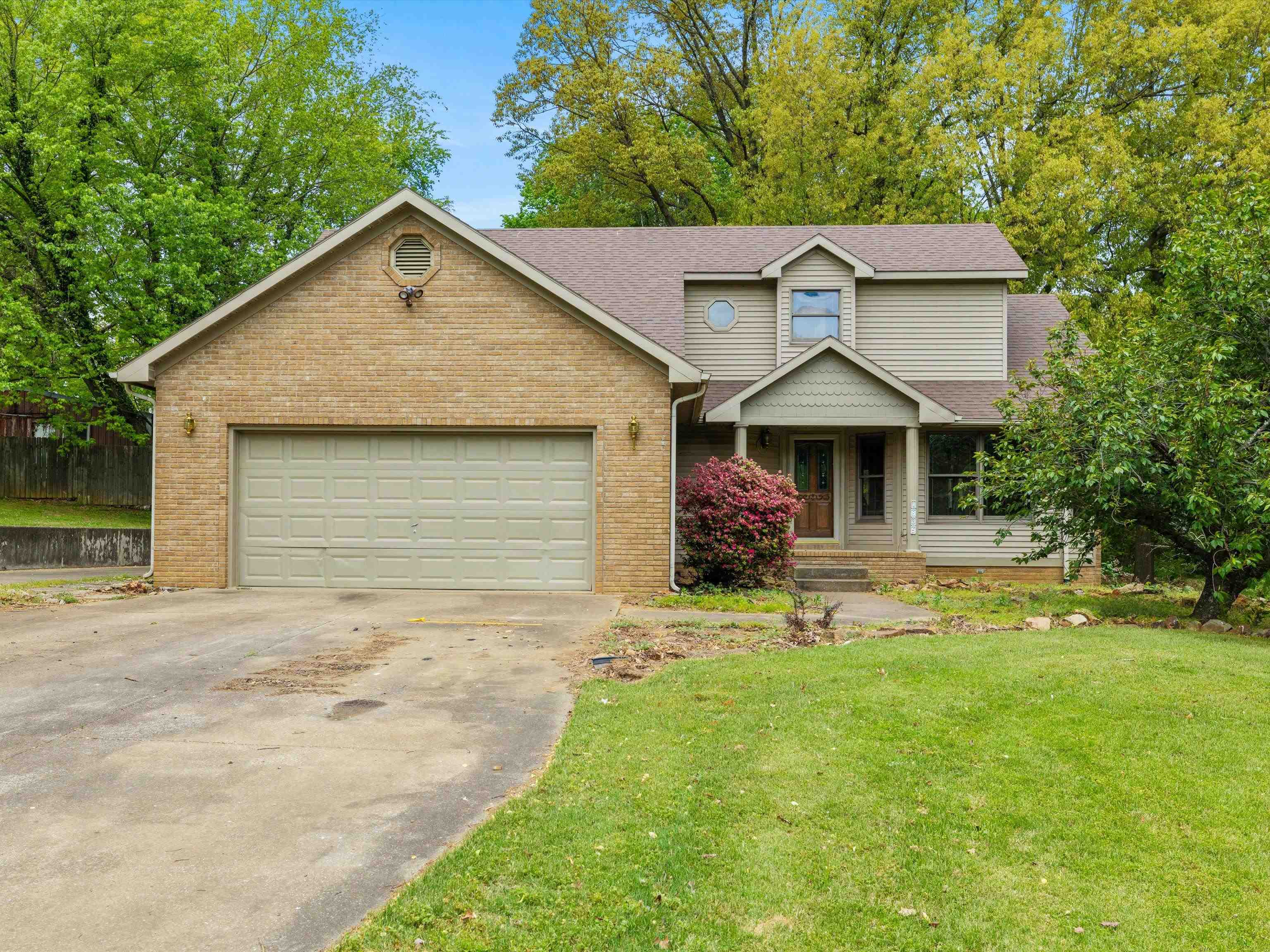 1835 Hacienda Lane, Owensboro, Kentucky 42303, 4 Bedrooms Bedrooms, ,3 BathroomsBathrooms,Single Family Residence,For Sale,Hacienda Lane,94587