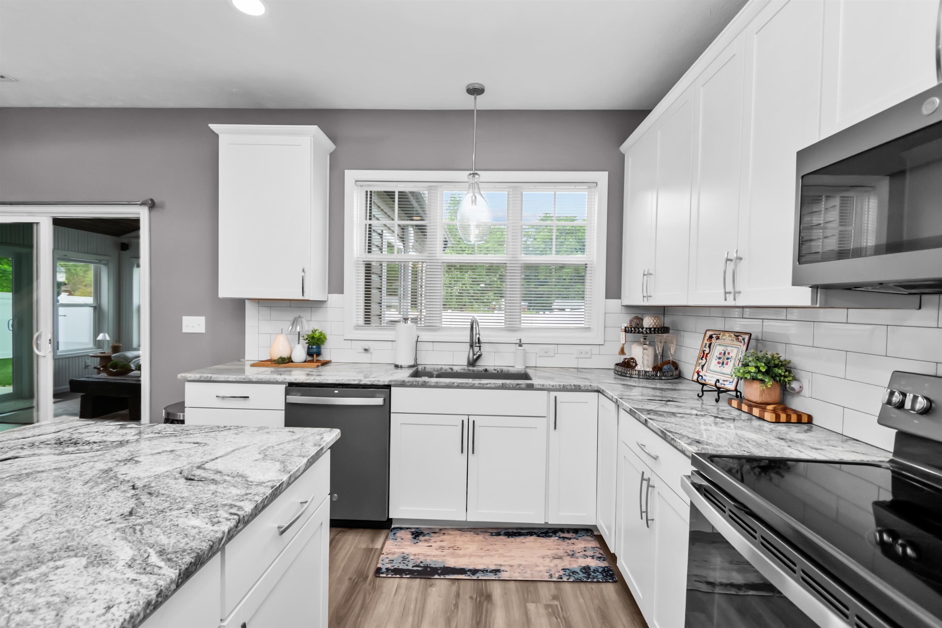 3810 Little Bluestem Drive, Owensboro, Kentucky 42303-8302, 4 Bedrooms Bedrooms, ,2 BathroomsBathrooms,Single Family Residence,For Sale,Little Bluestem Drive,94605