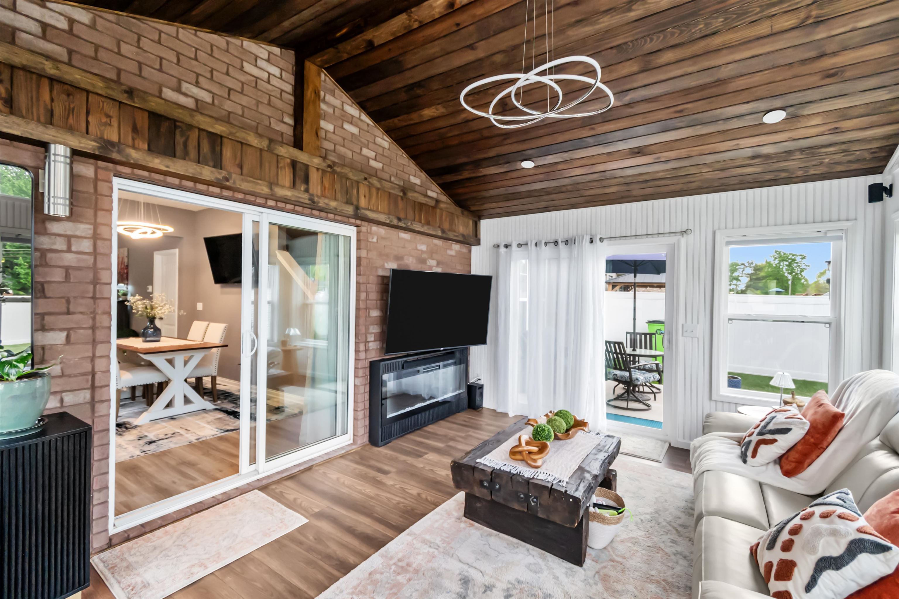 3810 Little Bluestem Drive, Owensboro, Kentucky 42303-8302, 4 Bedrooms Bedrooms, ,2 BathroomsBathrooms,Single Family Residence,For Sale,Little Bluestem Drive,94605