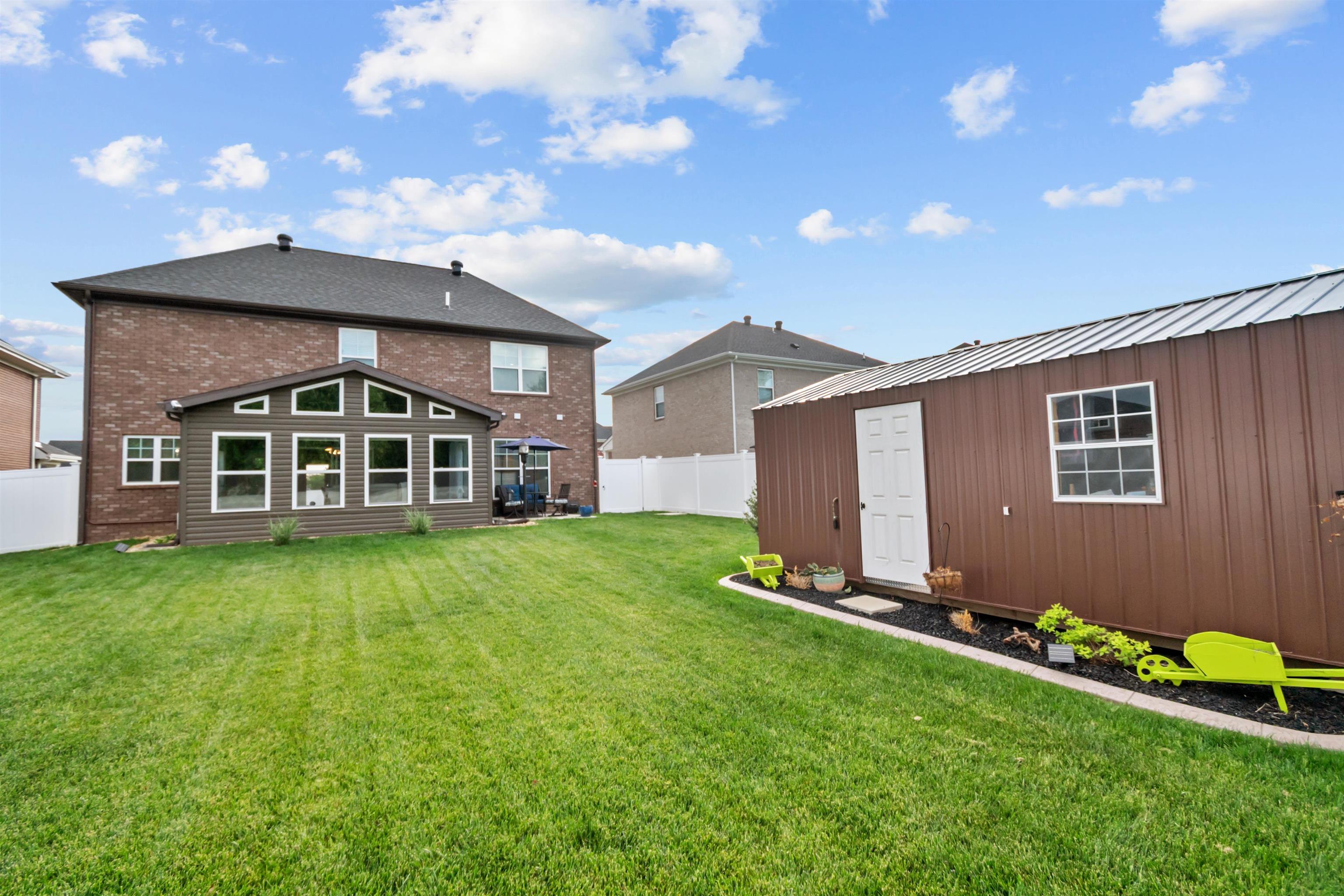 3810 Little Bluestem Drive, Owensboro, Kentucky 42303-8302, 4 Bedrooms Bedrooms, ,2 BathroomsBathrooms,Single Family Residence,For Sale,Little Bluestem Drive,94605