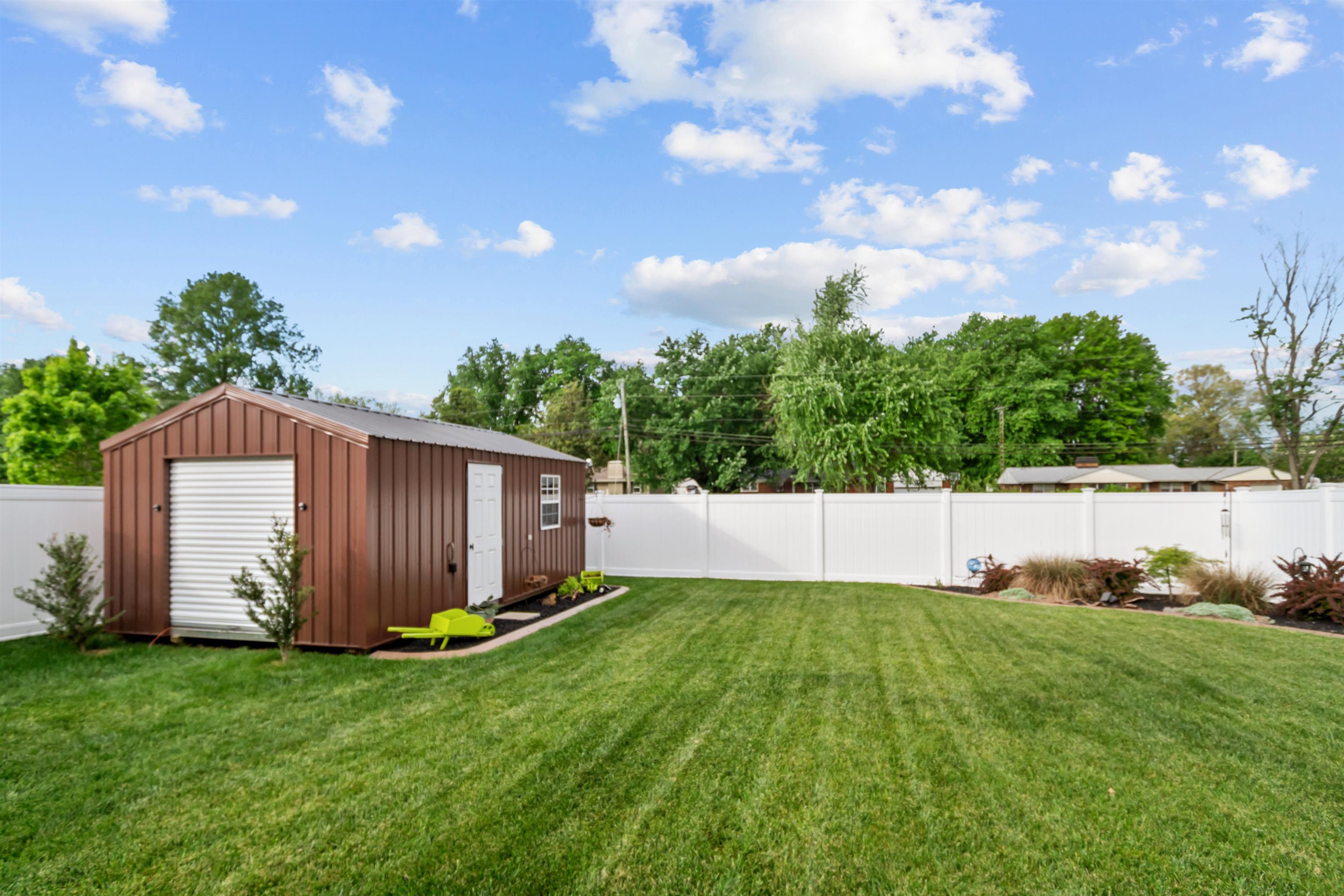 3810 Little Bluestem Drive, Owensboro, Kentucky 42303-8302, 4 Bedrooms Bedrooms, ,2 BathroomsBathrooms,Single Family Residence,For Sale,Little Bluestem Drive,94605