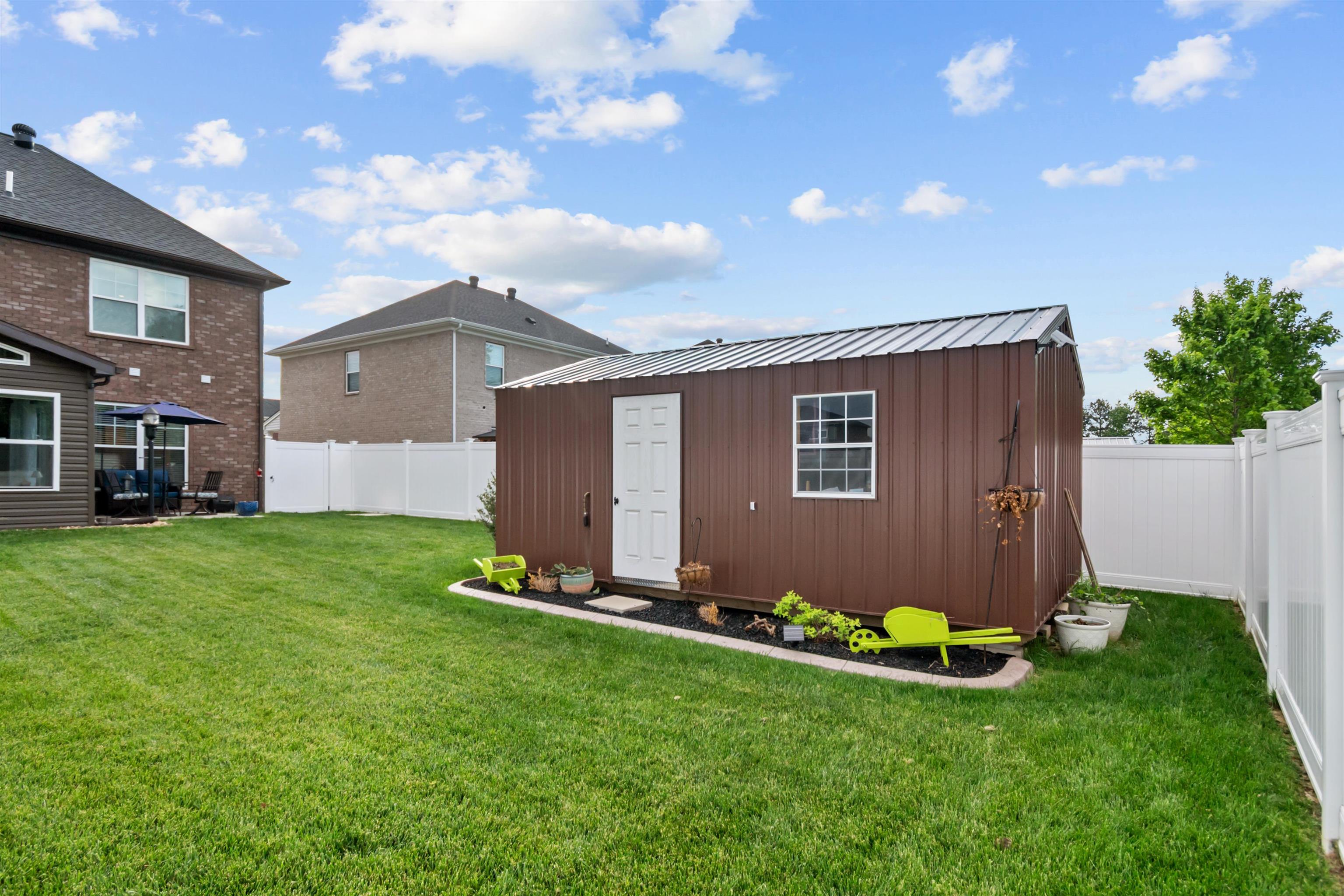 3810 Little Bluestem Drive, Owensboro, Kentucky 42303-8302, 4 Bedrooms Bedrooms, ,2 BathroomsBathrooms,Single Family Residence,For Sale,Little Bluestem Drive,94605