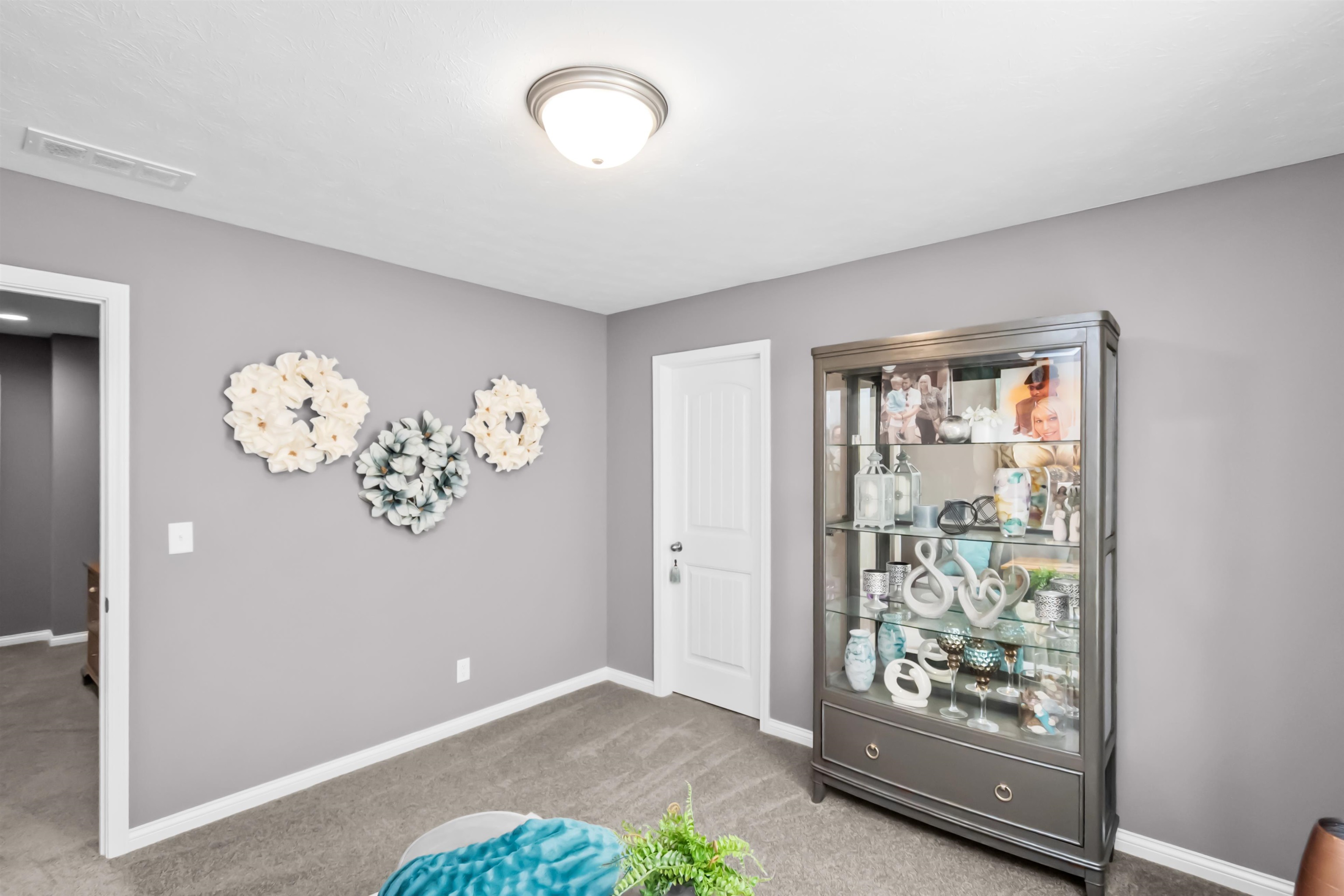 3810 Little Bluestem Drive, Owensboro, Kentucky 42303-8302, 4 Bedrooms Bedrooms, ,2 BathroomsBathrooms,Single Family Residence,For Sale,Little Bluestem Drive,94605