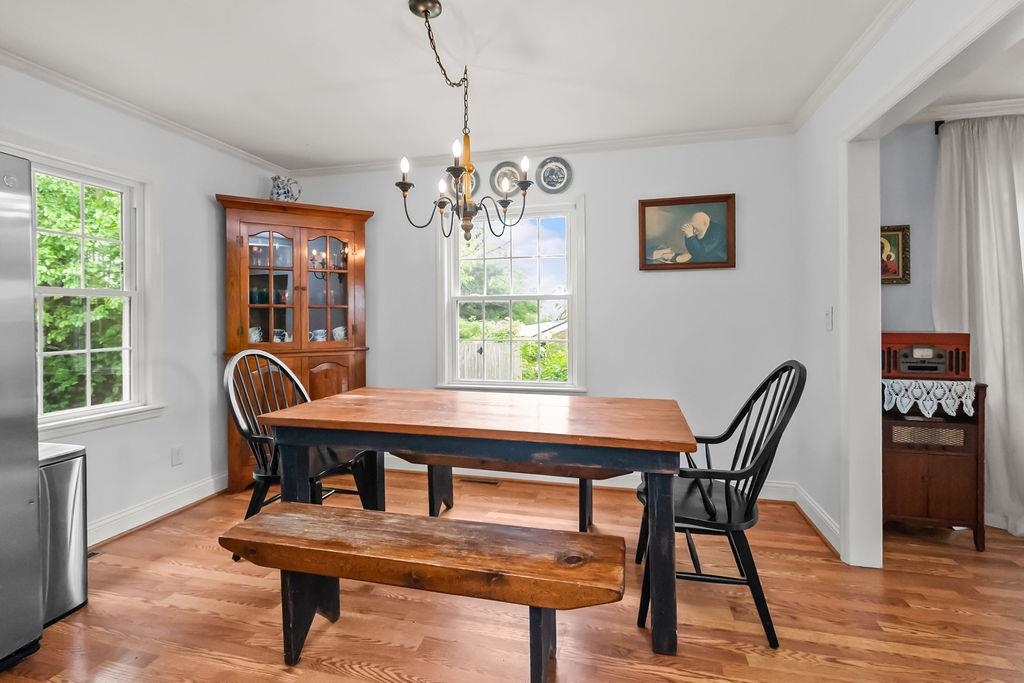 2028 Crestwood Dr, Owensboro, Kentucky 42301, 3 Bedrooms Bedrooms, ,2 BathroomsBathrooms,Single Family Residence,For Sale,Crestwood Dr,94606