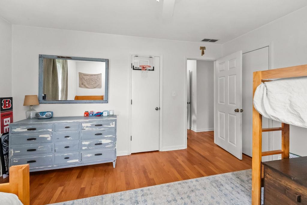 2028 Crestwood Dr, Owensboro, Kentucky 42301, 3 Bedrooms Bedrooms, ,2 BathroomsBathrooms,Single Family Residence,For Sale,Crestwood Dr,94606