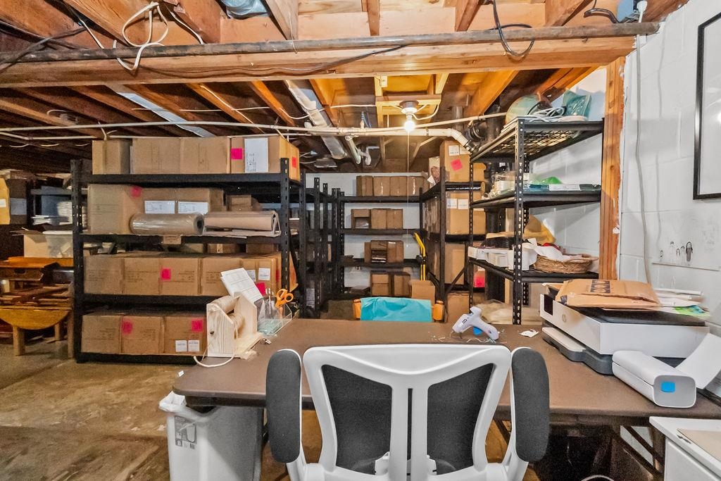 2028 Crestwood Dr, Owensboro, Kentucky 42301, 3 Bedrooms Bedrooms, ,2 BathroomsBathrooms,Single Family Residence,For Sale,Crestwood Dr,94606