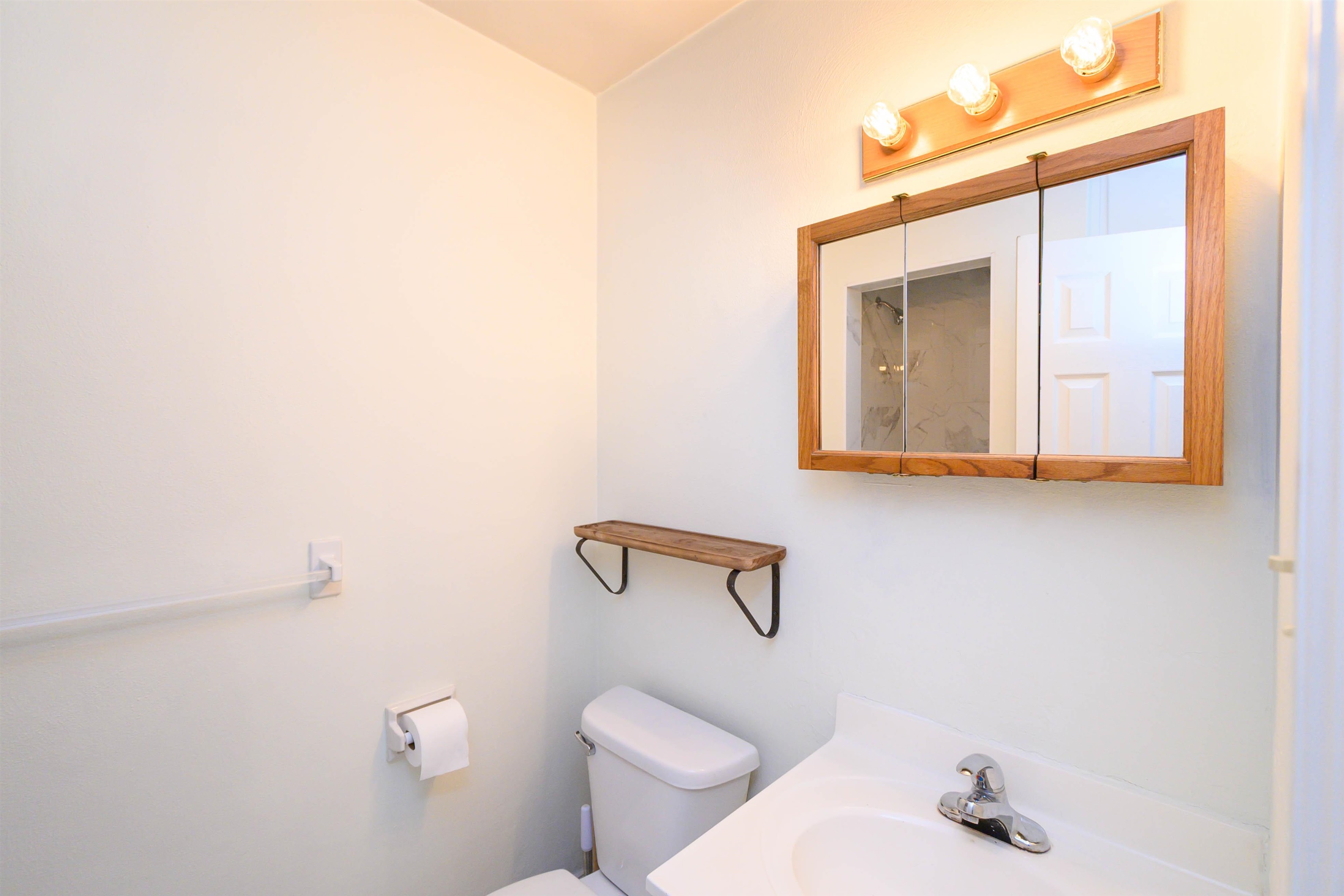 2028 Crestwood Dr, Owensboro, Kentucky 42301, 3 Bedrooms Bedrooms, ,2 BathroomsBathrooms,Single Family Residence,For Sale,Crestwood Dr,94606