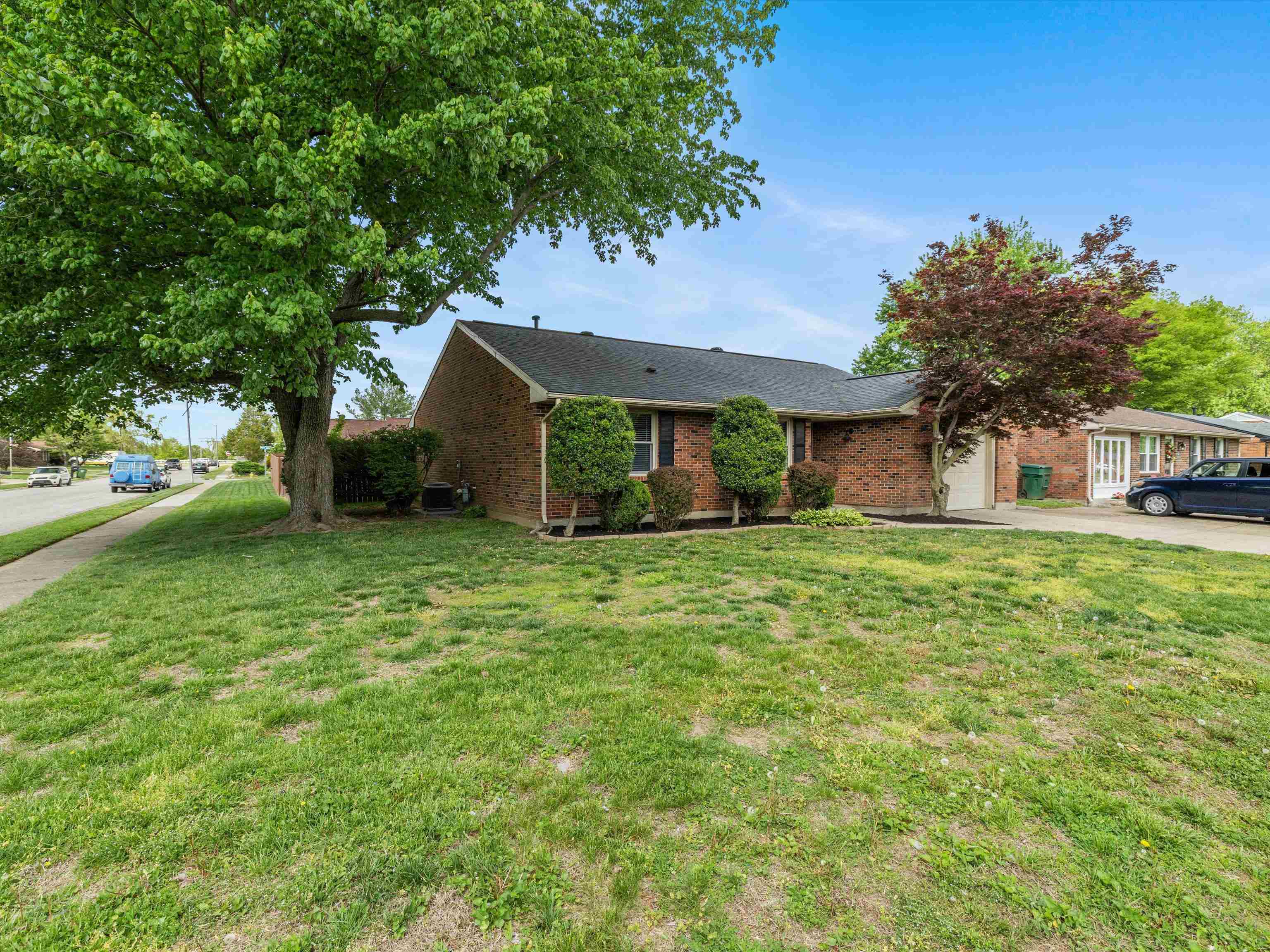 2447 Thornton Ave, Owensboro, Kentucky 42301, 3 Bedrooms Bedrooms, ,2 BathroomsBathrooms,Single Family Residence,For Sale,Thornton Ave,94611