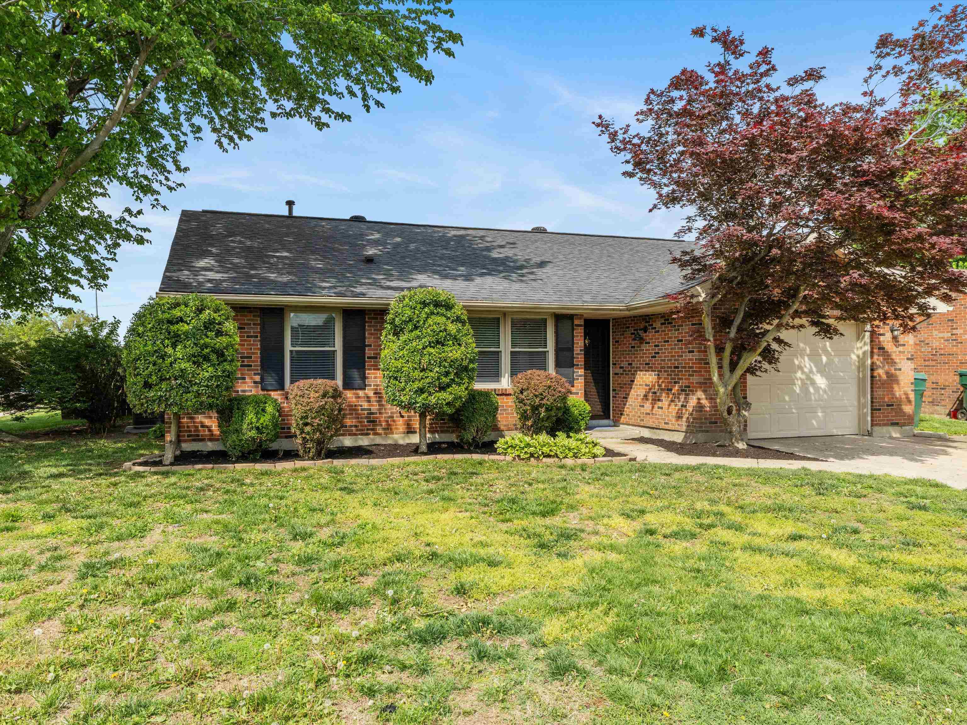 2447 Thornton Ave, Owensboro, Kentucky 42301, 3 Bedrooms Bedrooms, ,2 BathroomsBathrooms,Single Family Residence,For Sale,Thornton Ave,94611
