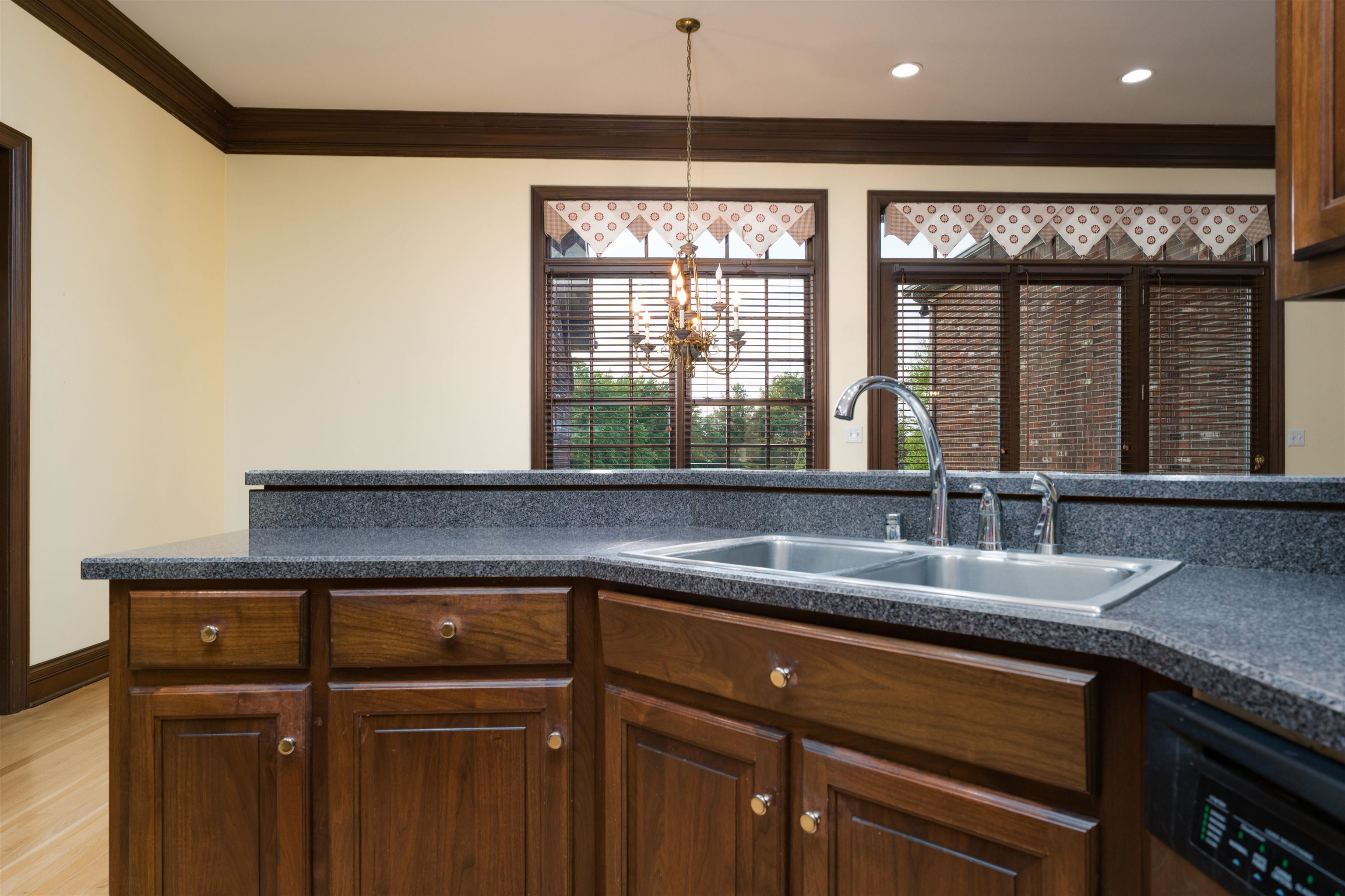 6681 Waterford Place, Owensboro, Kentucky 42303, 3 Bedrooms Bedrooms, ,3 BathroomsBathrooms,Single Family Residence,For Sale,Waterford Place,94613