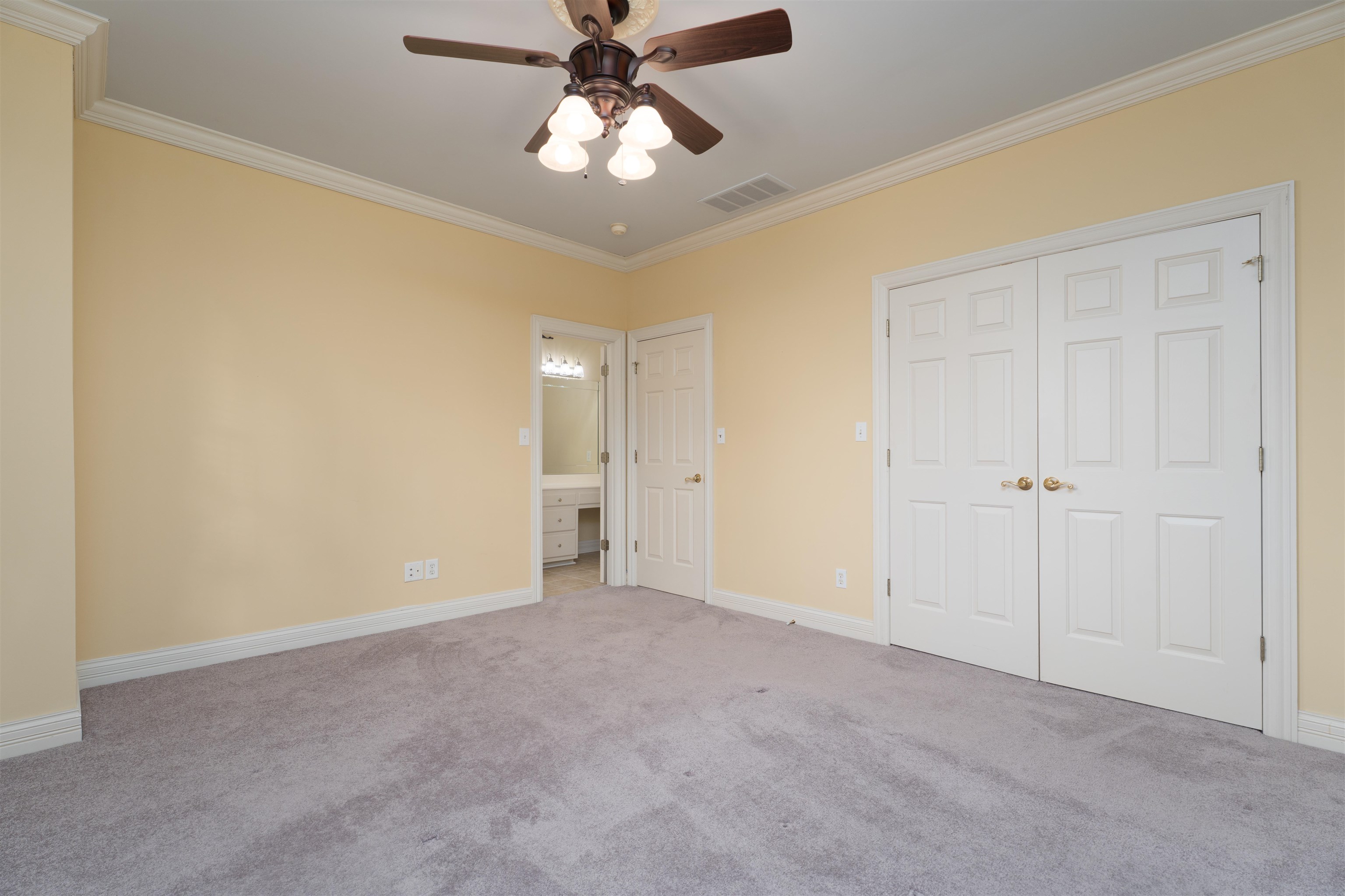 6681 Waterford Place, Owensboro, Kentucky 42303, 3 Bedrooms Bedrooms, ,3 BathroomsBathrooms,Single Family Residence,For Sale,Waterford Place,94613