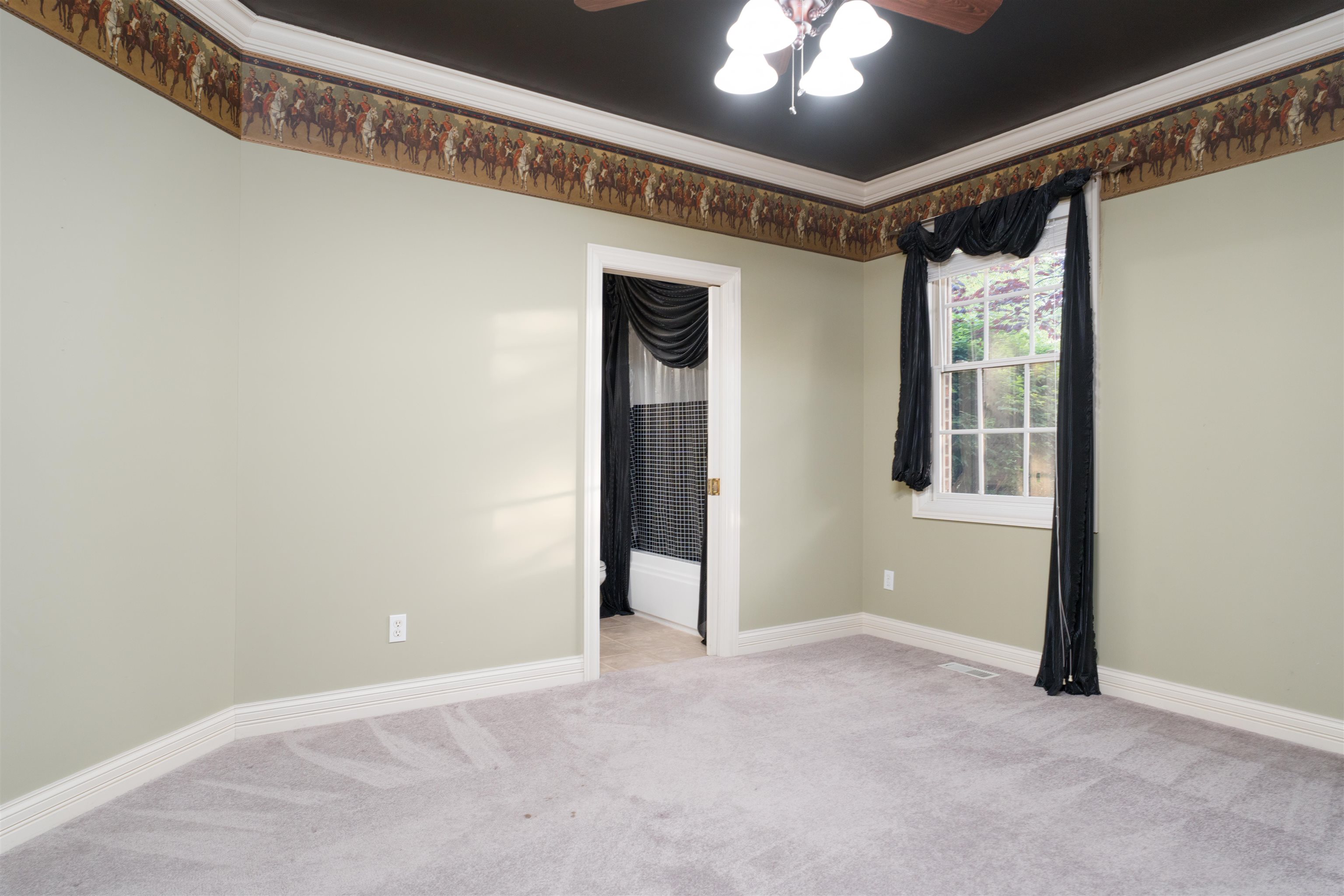 6681 Waterford Place, Owensboro, Kentucky 42303, 3 Bedrooms Bedrooms, ,3 BathroomsBathrooms,Single Family Residence,For Sale,Waterford Place,94613