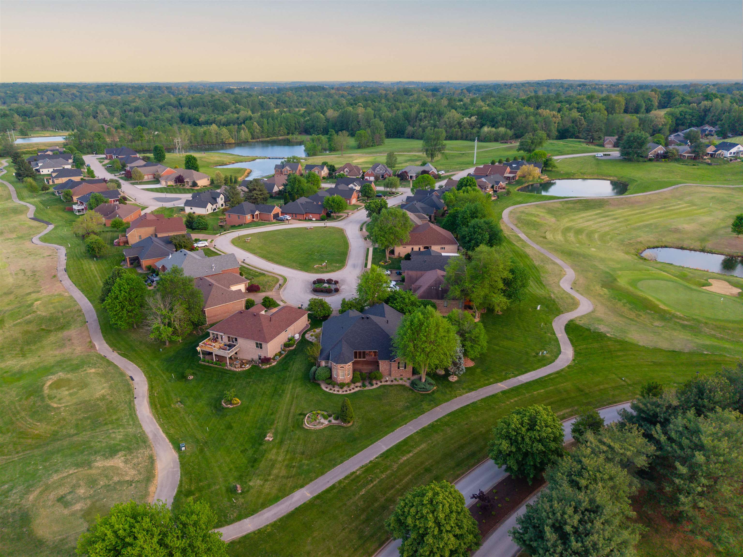 6681 Waterford Place, Owensboro, Kentucky 42303, 3 Bedrooms Bedrooms, ,3 BathroomsBathrooms,Single Family Residence,For Sale,Waterford Place,94613