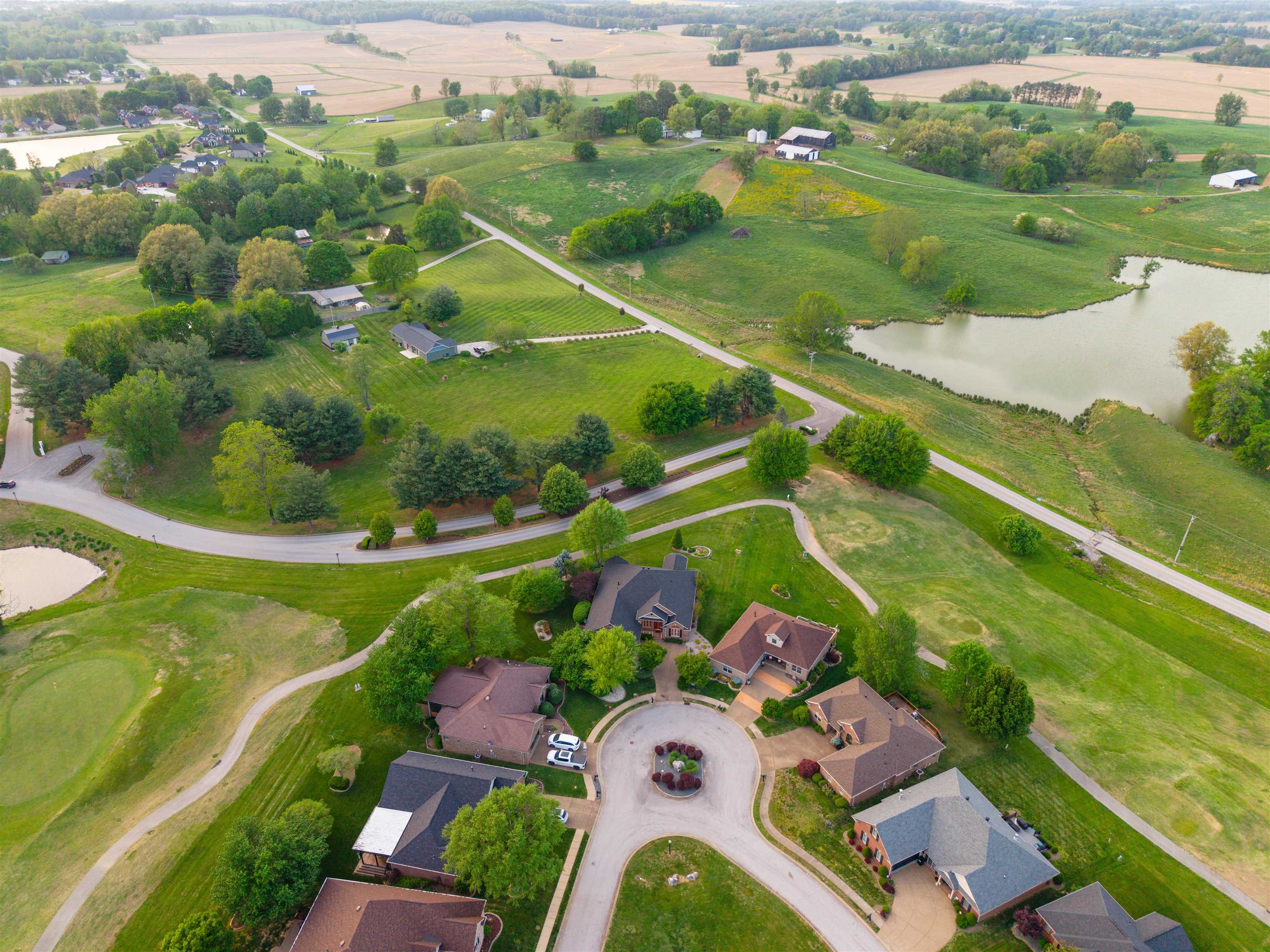 6681 Waterford Place, Owensboro, Kentucky 42303, 3 Bedrooms Bedrooms, ,3 BathroomsBathrooms,Single Family Residence,For Sale,Waterford Place,94613