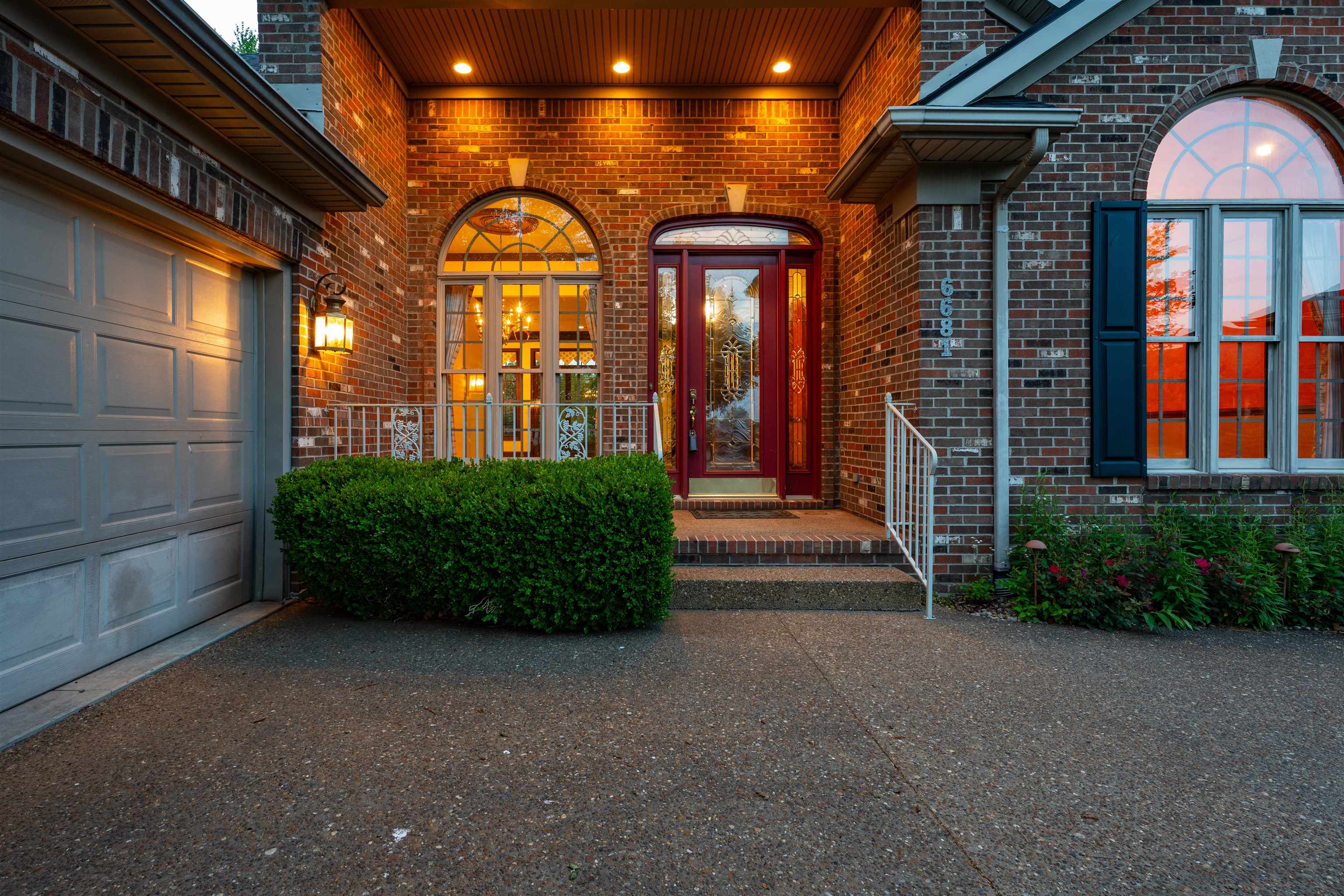 6681 Waterford Place, Owensboro, Kentucky 42303, 3 Bedrooms Bedrooms, ,3 BathroomsBathrooms,Single Family Residence,For Sale,Waterford Place,94613