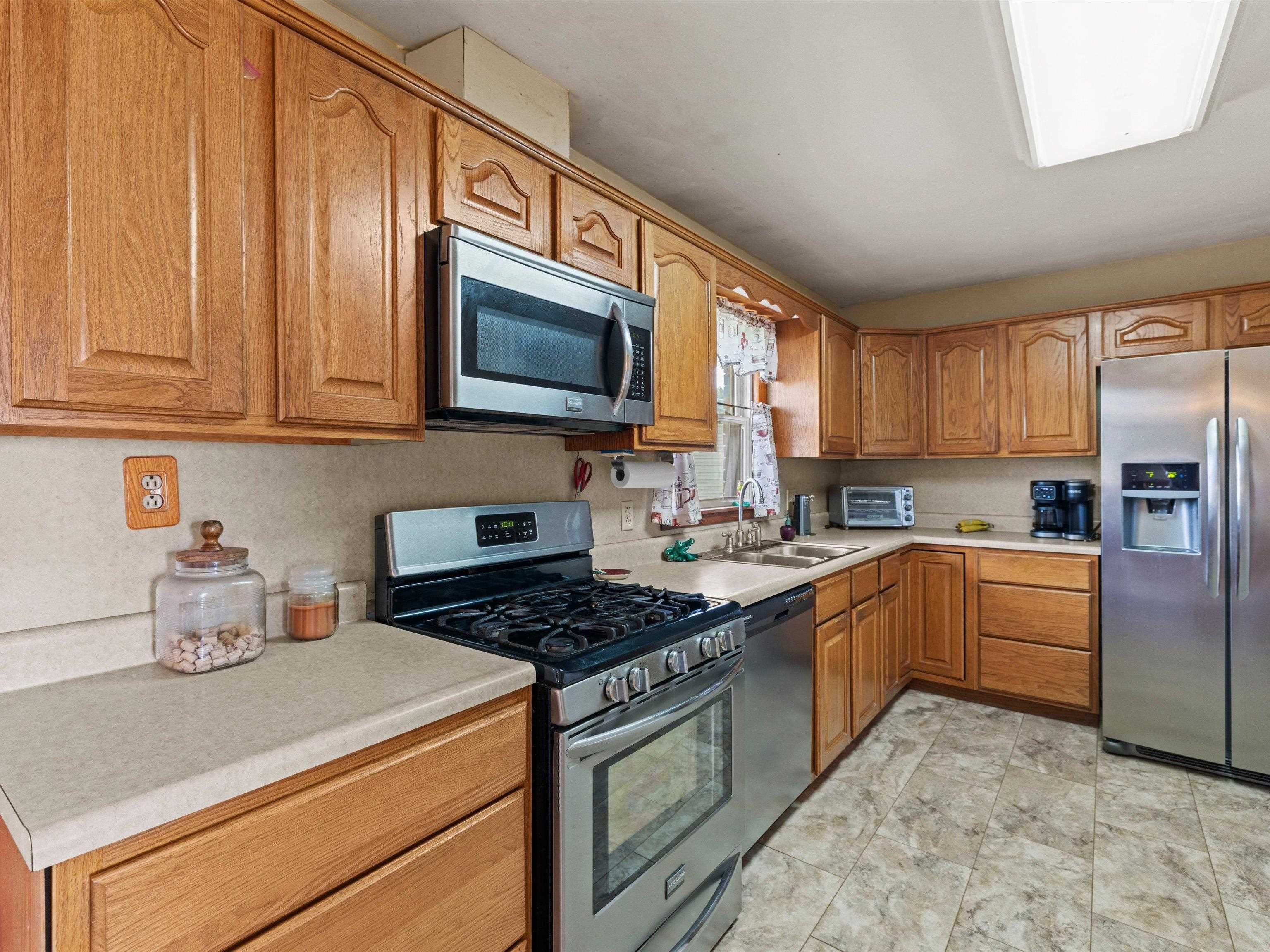 7365 Crooked Creek Rd, Owensboro, Kentucky 42301, 4 Bedrooms Bedrooms, ,2 BathroomsBathrooms,Single Family Residence,For Sale,Crooked Creek Rd,94614