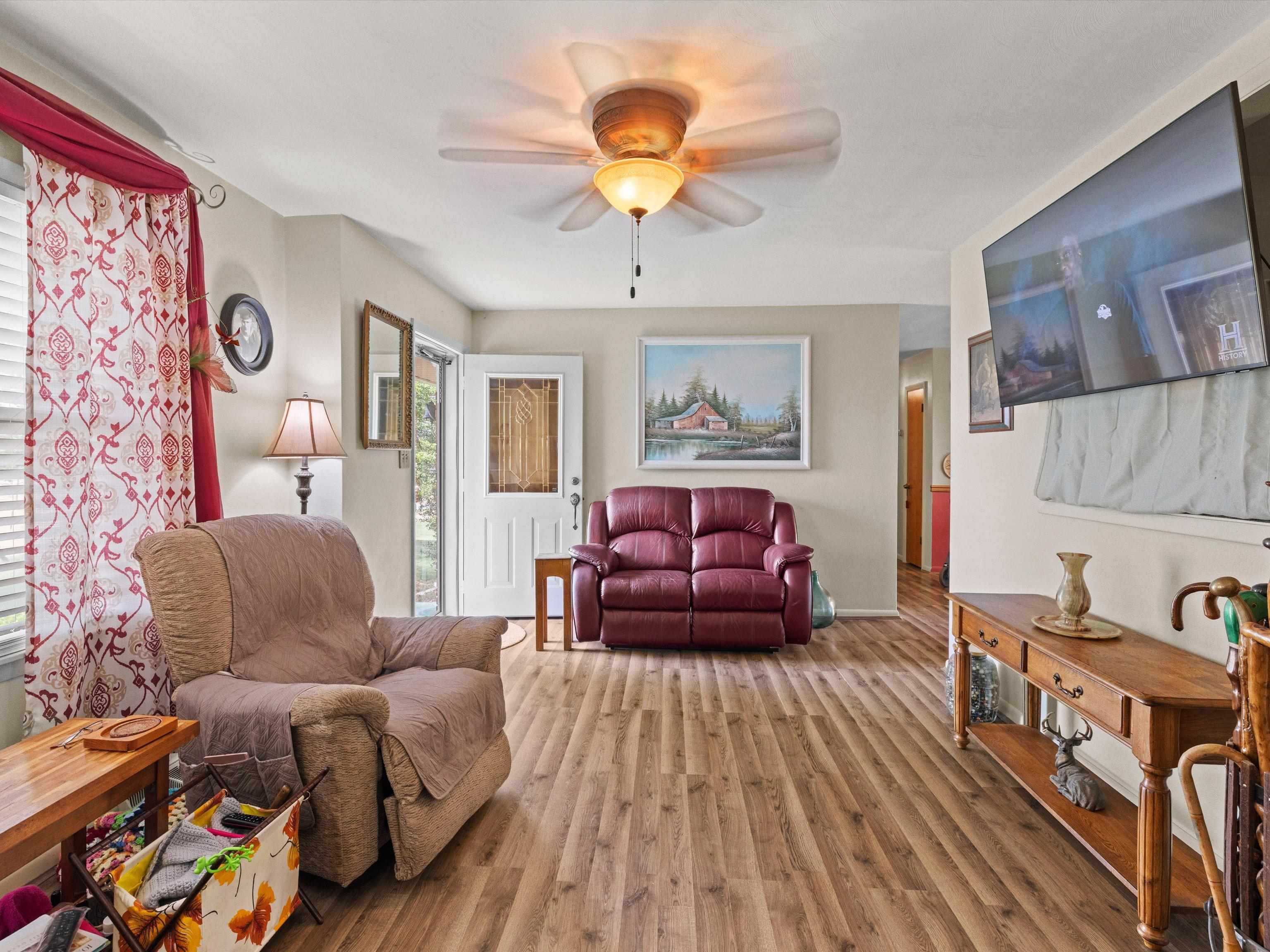 7365 Crooked Creek Rd, Owensboro, Kentucky 42301, 4 Bedrooms Bedrooms, ,2 BathroomsBathrooms,Single Family Residence,For Sale,Crooked Creek Rd,94614