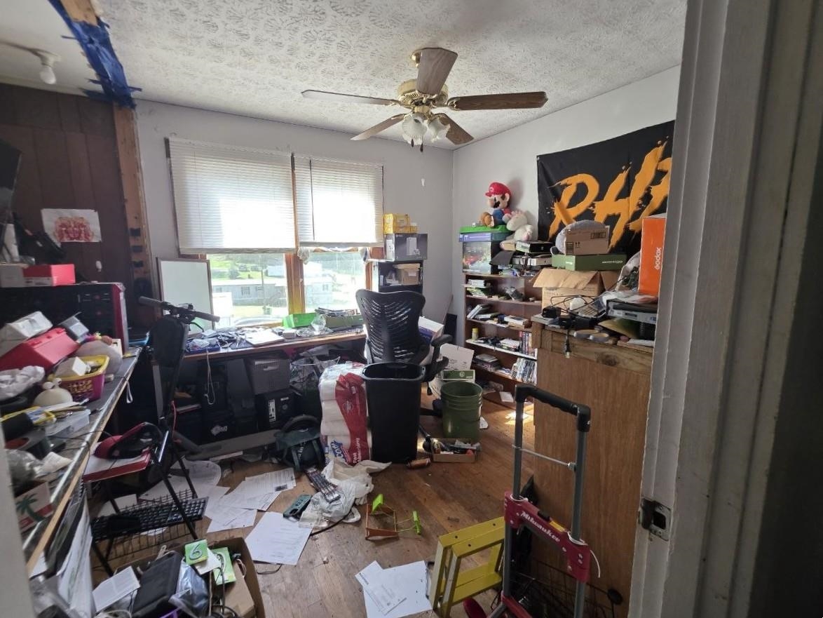 940 Old Corbin Pike Rd., Williamsburg, Kentucky 40769, 3 Bedrooms Bedrooms, ,2 BathroomsBathrooms,Single Family Residence,For Sale,Old Corbin Pike Rd.,94616