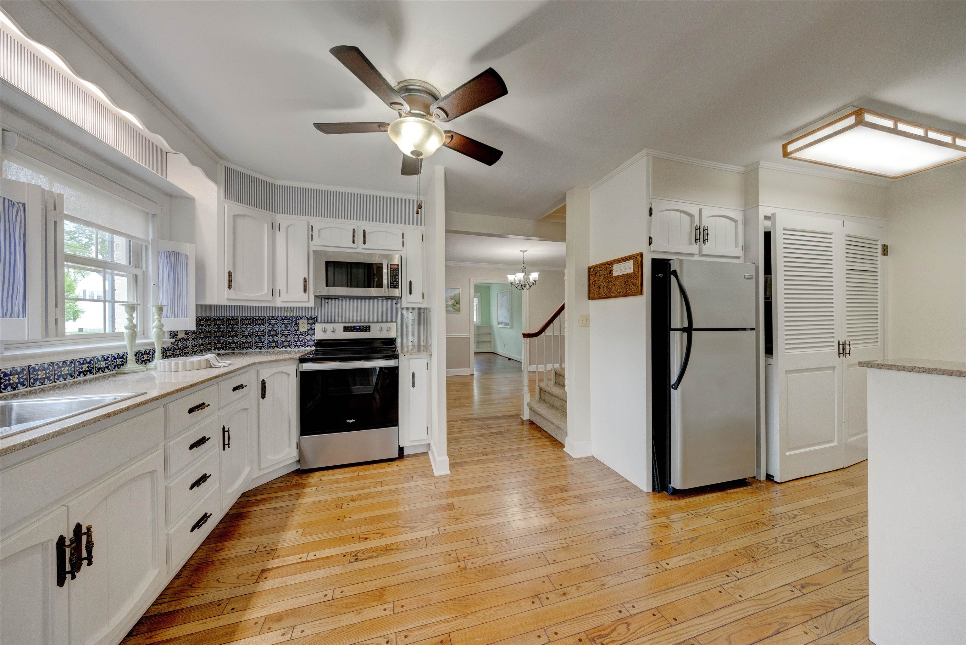 2118 York Drive, Owensboro, Kentucky 42301, 4 Bedrooms Bedrooms, ,2 BathroomsBathrooms,Single Family Residence,For Sale,York Drive,94618