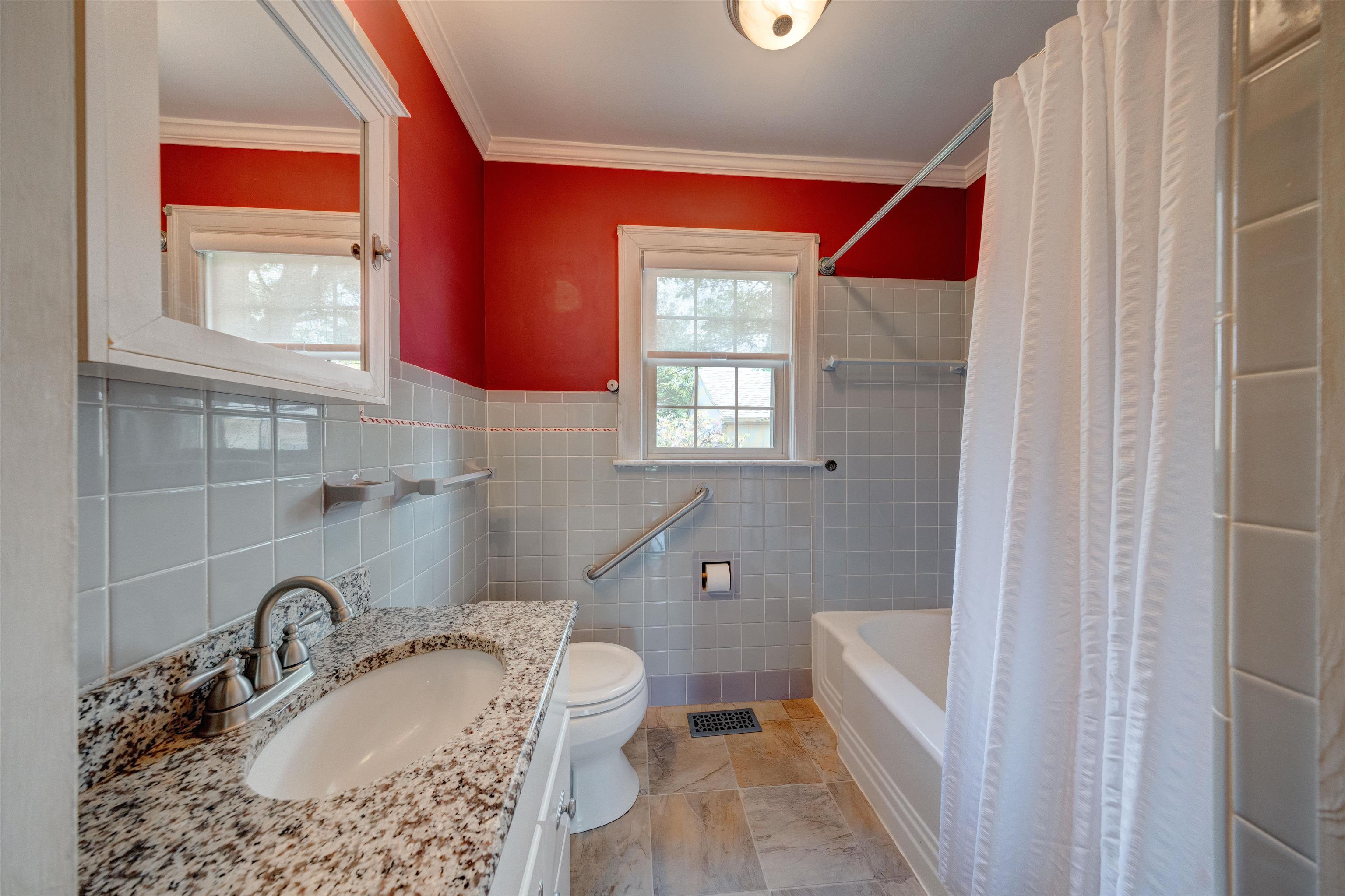 2118 York Drive, Owensboro, Kentucky 42301, 4 Bedrooms Bedrooms, ,2 BathroomsBathrooms,Single Family Residence,For Sale,York Drive,94618