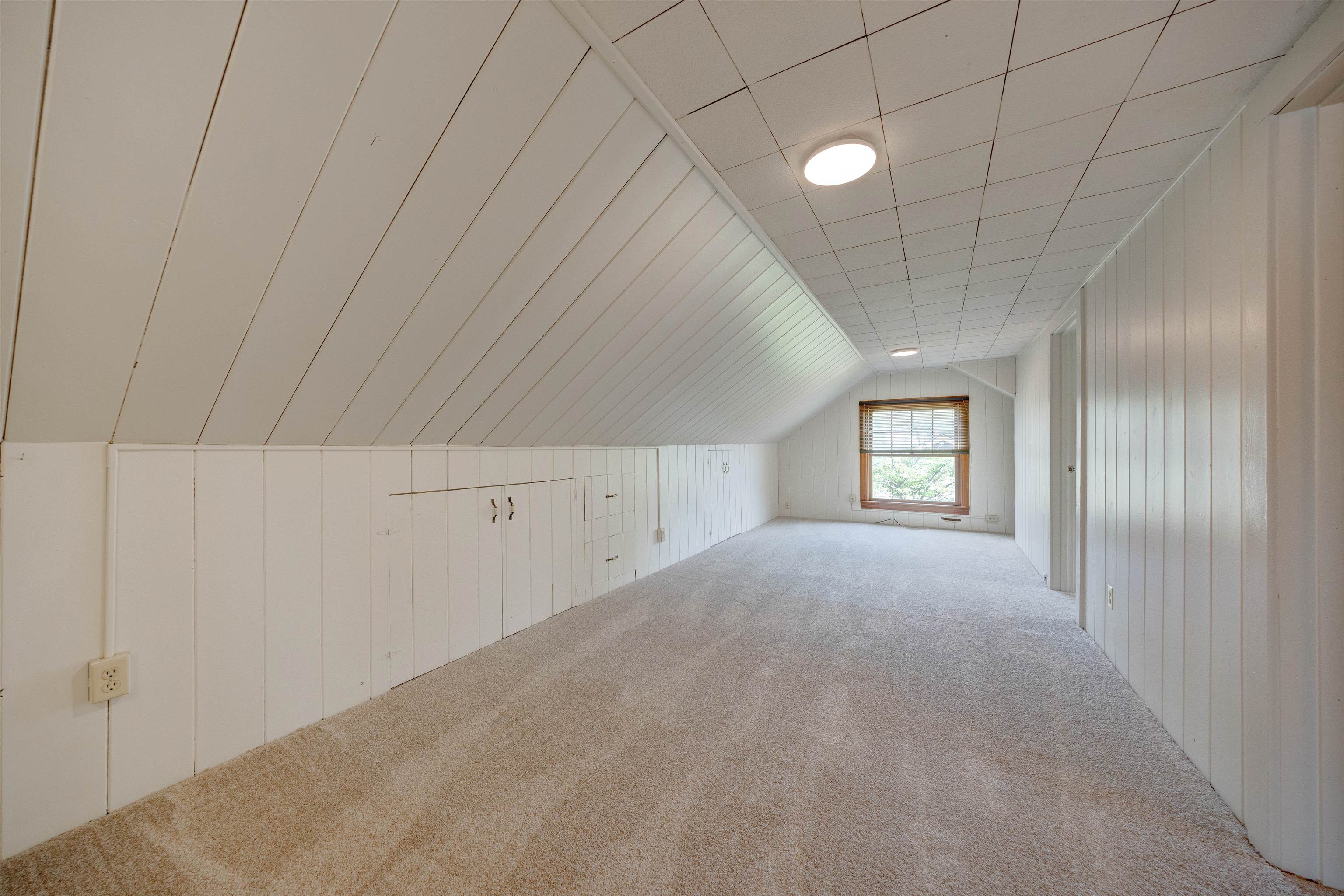 2118 York Drive, Owensboro, Kentucky 42301, 4 Bedrooms Bedrooms, ,2 BathroomsBathrooms,Single Family Residence,For Sale,York Drive,94618