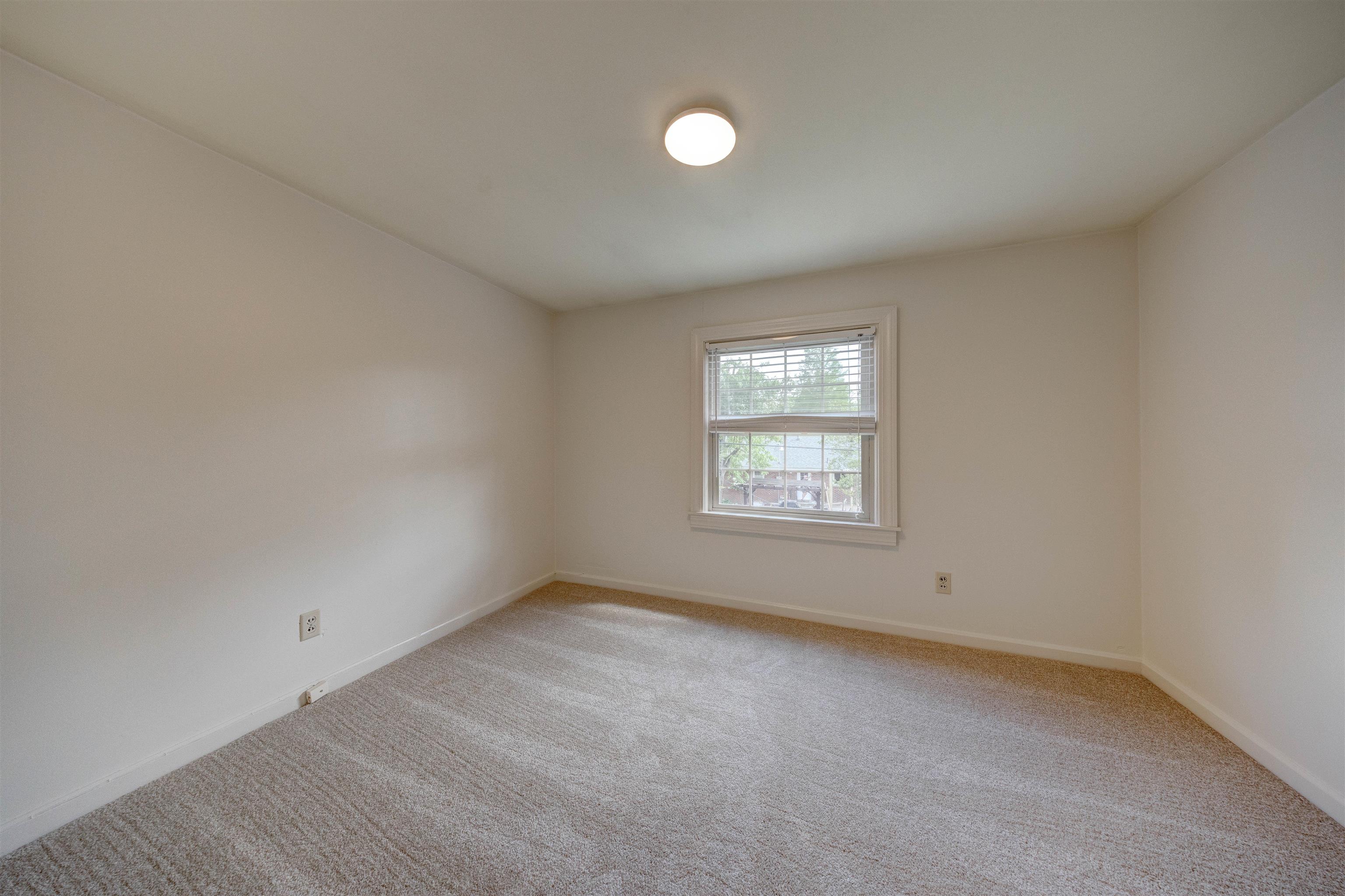 2118 York Drive, Owensboro, Kentucky 42301, 4 Bedrooms Bedrooms, ,2 BathroomsBathrooms,Single Family Residence,For Sale,York Drive,94618