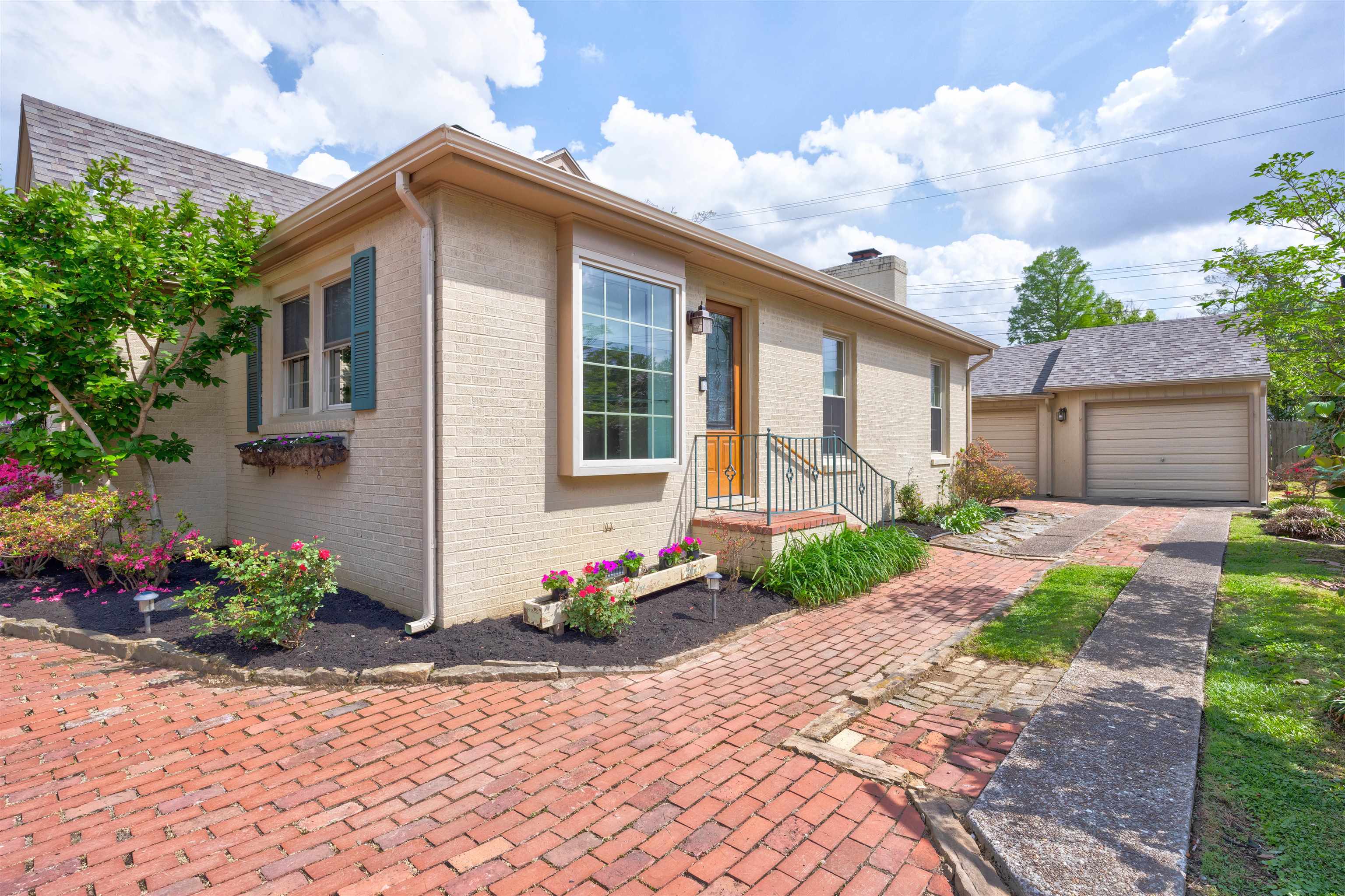 2118 York Drive, Owensboro, Kentucky 42301, 4 Bedrooms Bedrooms, ,2 BathroomsBathrooms,Single Family Residence,For Sale,York Drive,94618