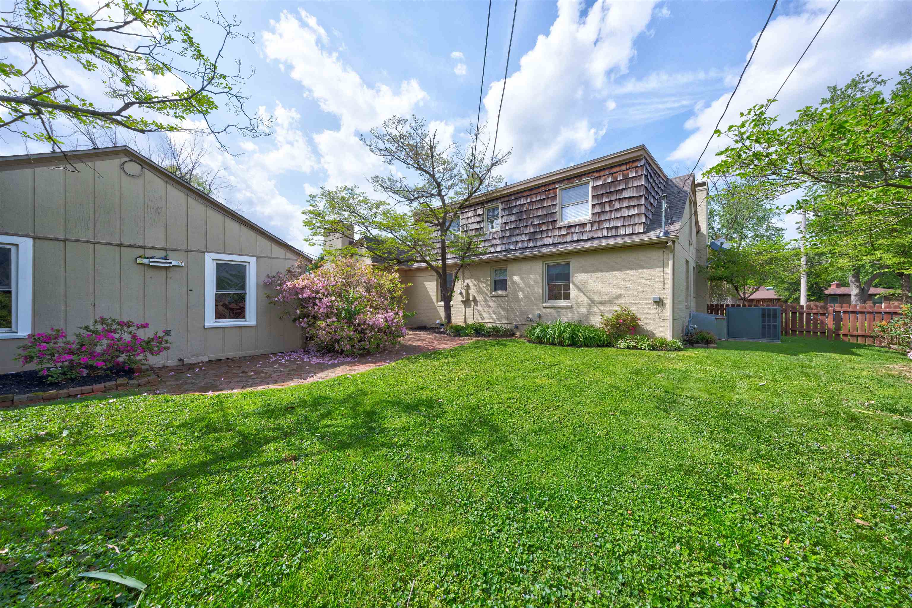 2118 York Drive, Owensboro, Kentucky 42301, 4 Bedrooms Bedrooms, ,2 BathroomsBathrooms,Single Family Residence,For Sale,York Drive,94618