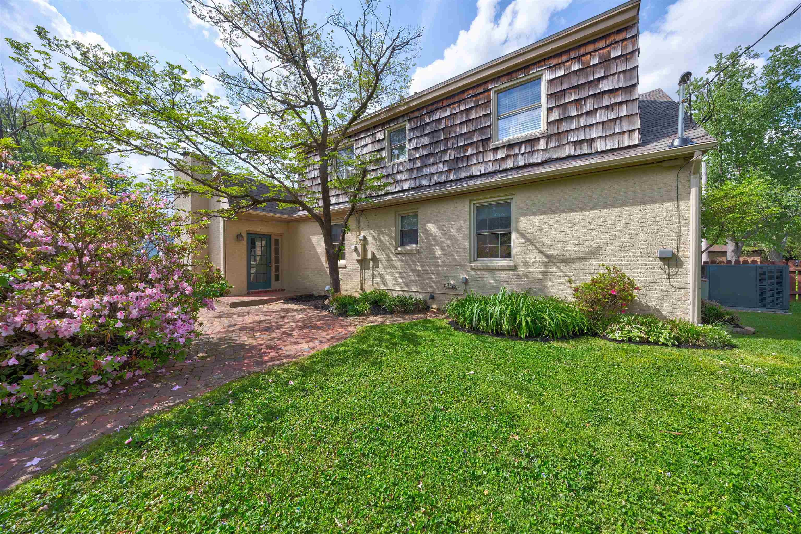 2118 York Drive, Owensboro, Kentucky 42301, 4 Bedrooms Bedrooms, ,2 BathroomsBathrooms,Single Family Residence,For Sale,York Drive,94618