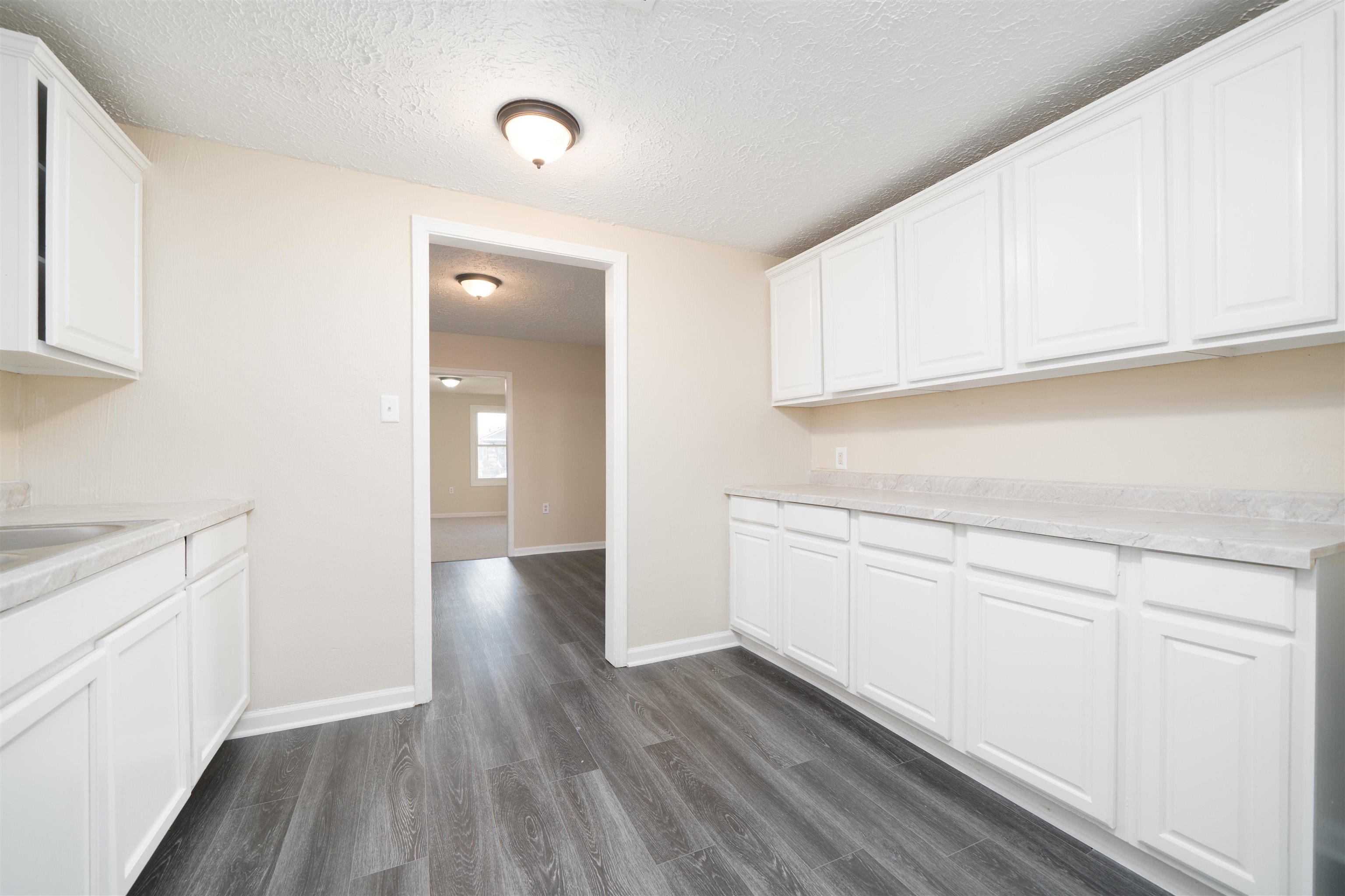 717 Poindexter St, Owensboro, Kentucky 42301, 2 Bedrooms Bedrooms, ,1 BathroomBathrooms,Single Family Residence,For Sale,Poindexter St,94620