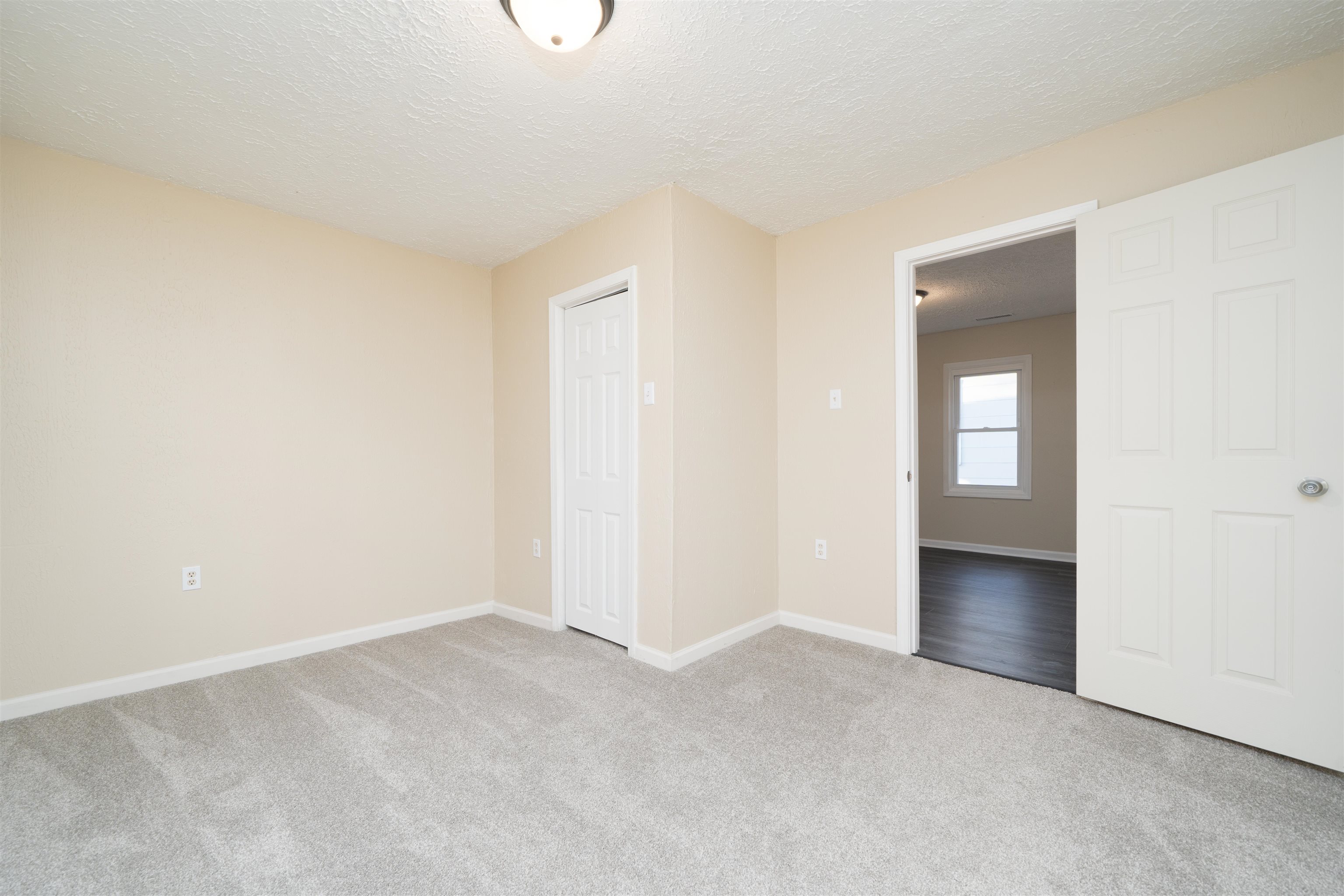 717 Poindexter St, Owensboro, Kentucky 42301, 2 Bedrooms Bedrooms, ,1 BathroomBathrooms,Single Family Residence,For Sale,Poindexter St,94620