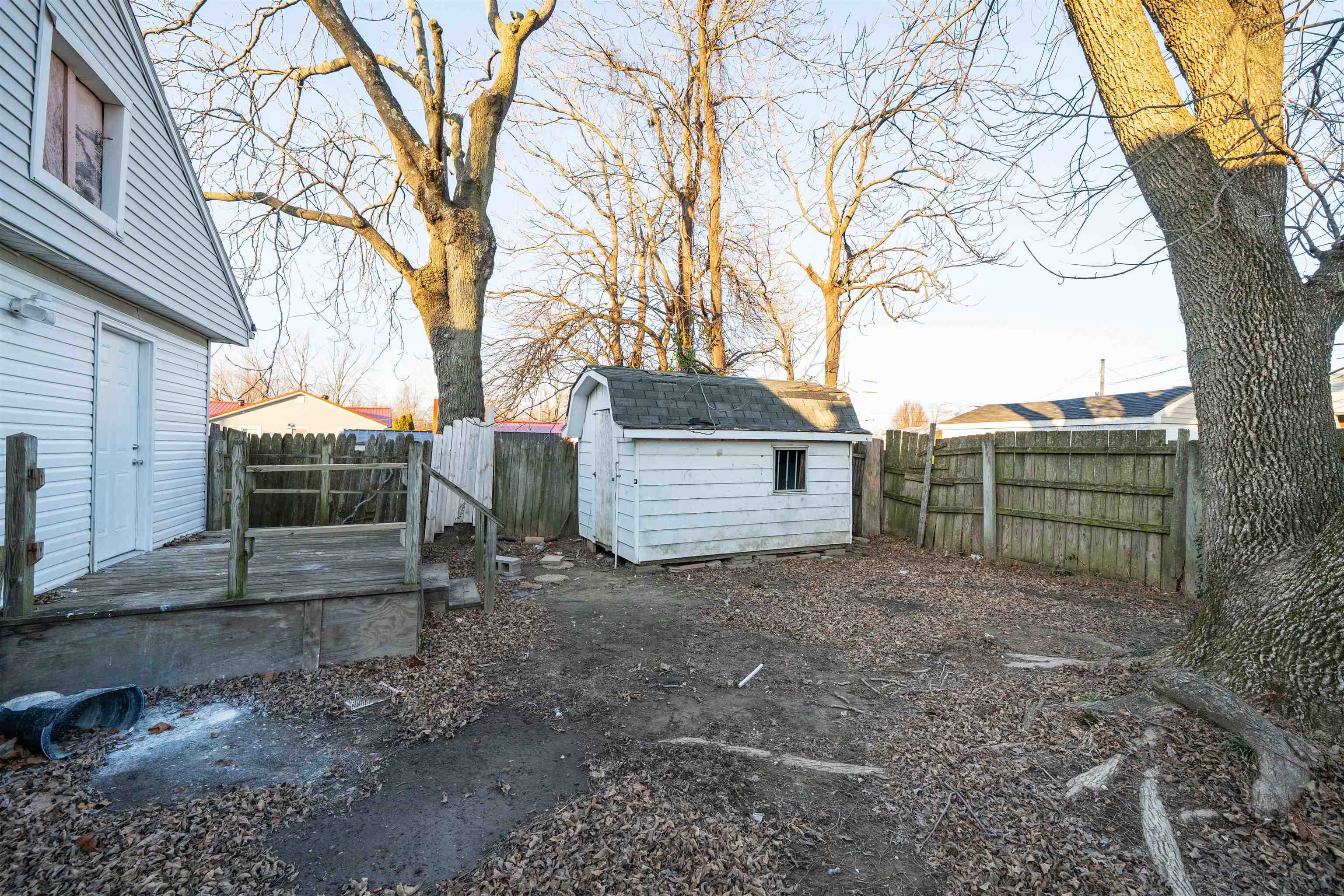 717 Poindexter St, Owensboro, Kentucky 42301, 2 Bedrooms Bedrooms, ,1 BathroomBathrooms,Single Family Residence,For Sale,Poindexter St,94620