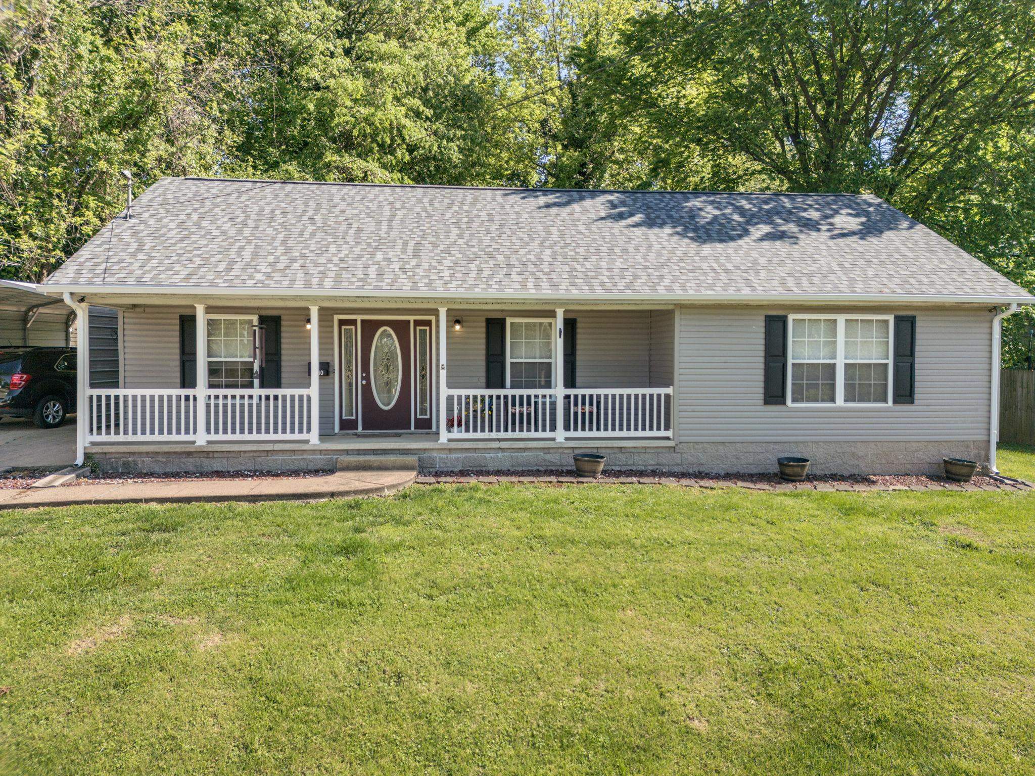 1910 15th Street, Owensboro, Kentucky 42303, 3 Bedrooms Bedrooms, ,2 BathroomsBathrooms,Single Family Residence,For Sale,15th Street,94622