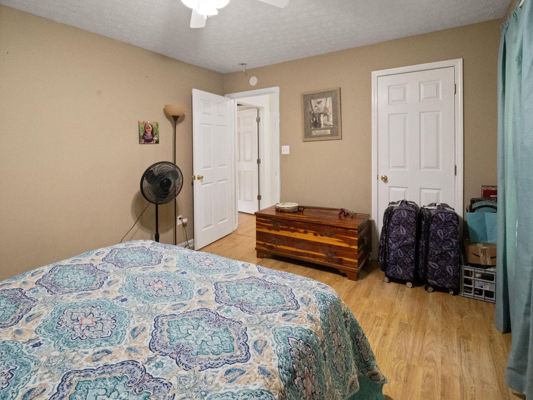 1910 15th Street, Owensboro, Kentucky 42303, 3 Bedrooms Bedrooms, ,2 BathroomsBathrooms,Single Family Residence,For Sale,15th Street,94622