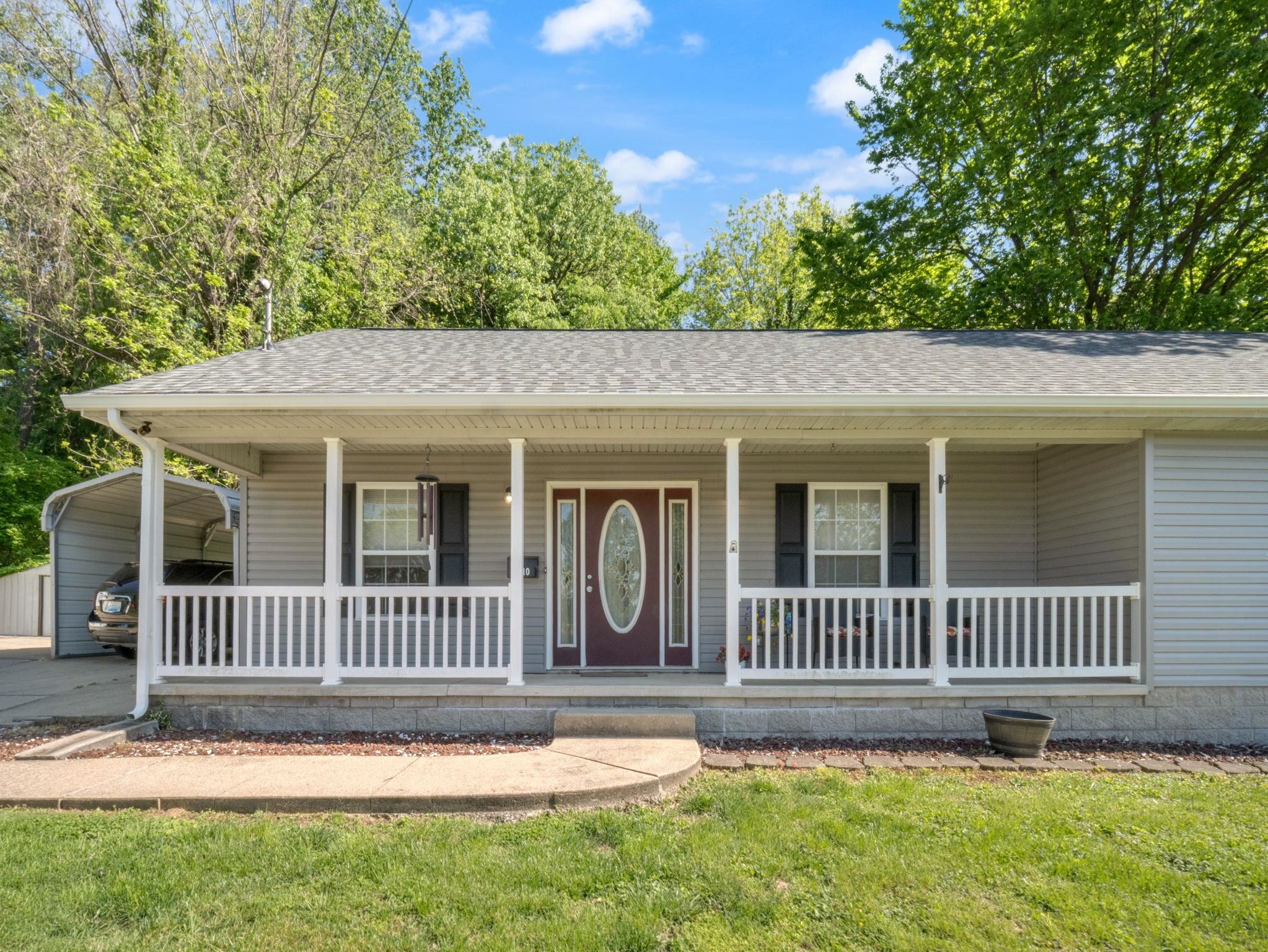 1910 15th Street, Owensboro, Kentucky 42303, 3 Bedrooms Bedrooms, ,2 BathroomsBathrooms,Single Family Residence,For Sale,15th Street,94622