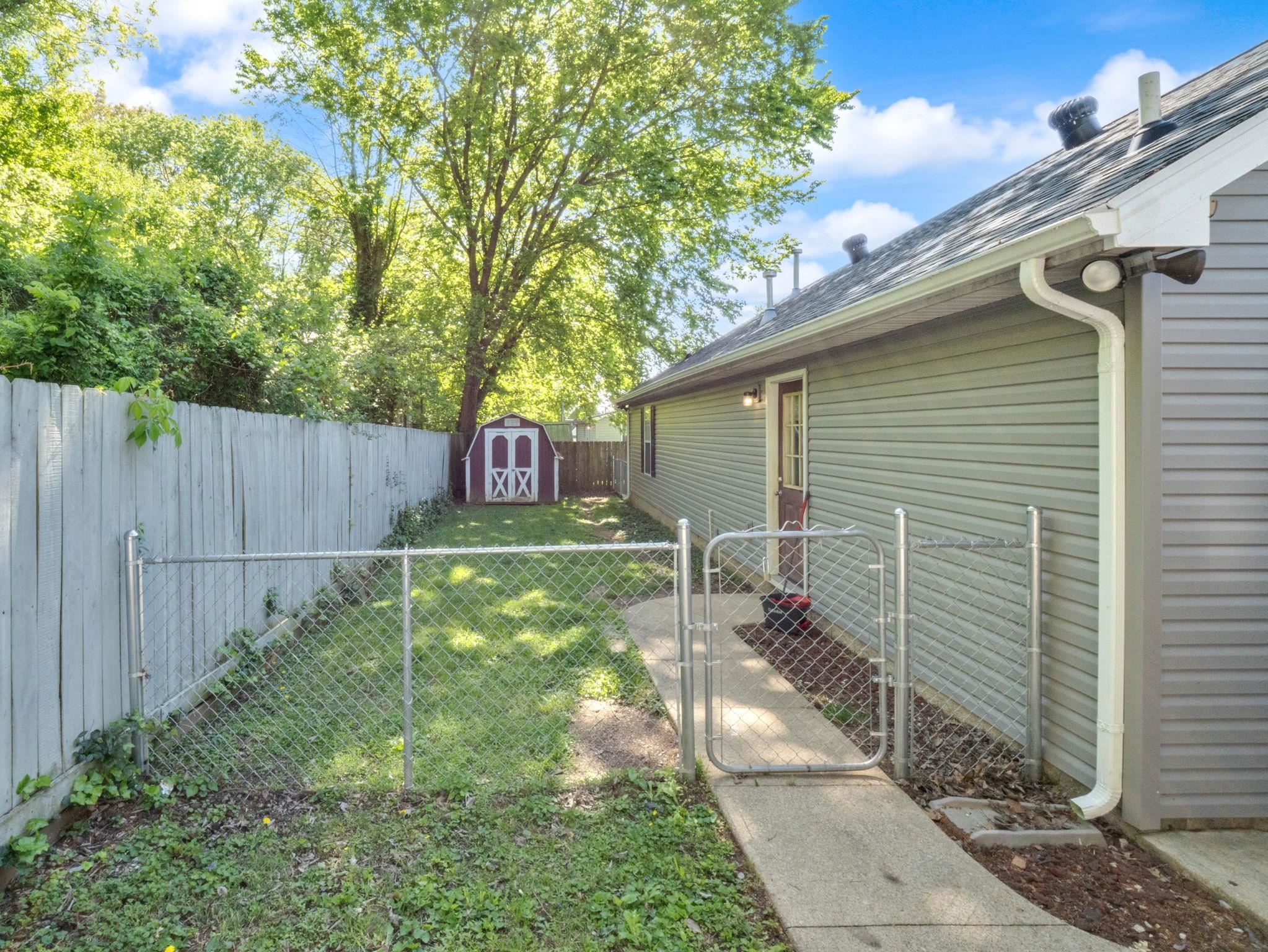 1910 15th Street, Owensboro, Kentucky 42303, 3 Bedrooms Bedrooms, ,2 BathroomsBathrooms,Single Family Residence,For Sale,15th Street,94622